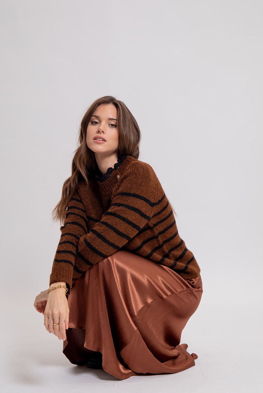 Pull rayé bicolore toffee et noir | Elora