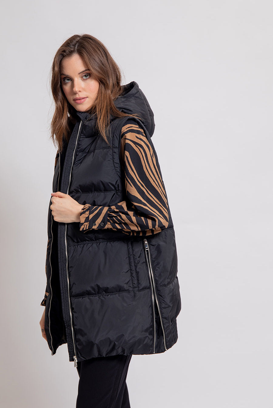 Doudoune noire mi longue avec manches amovibles | Elora
