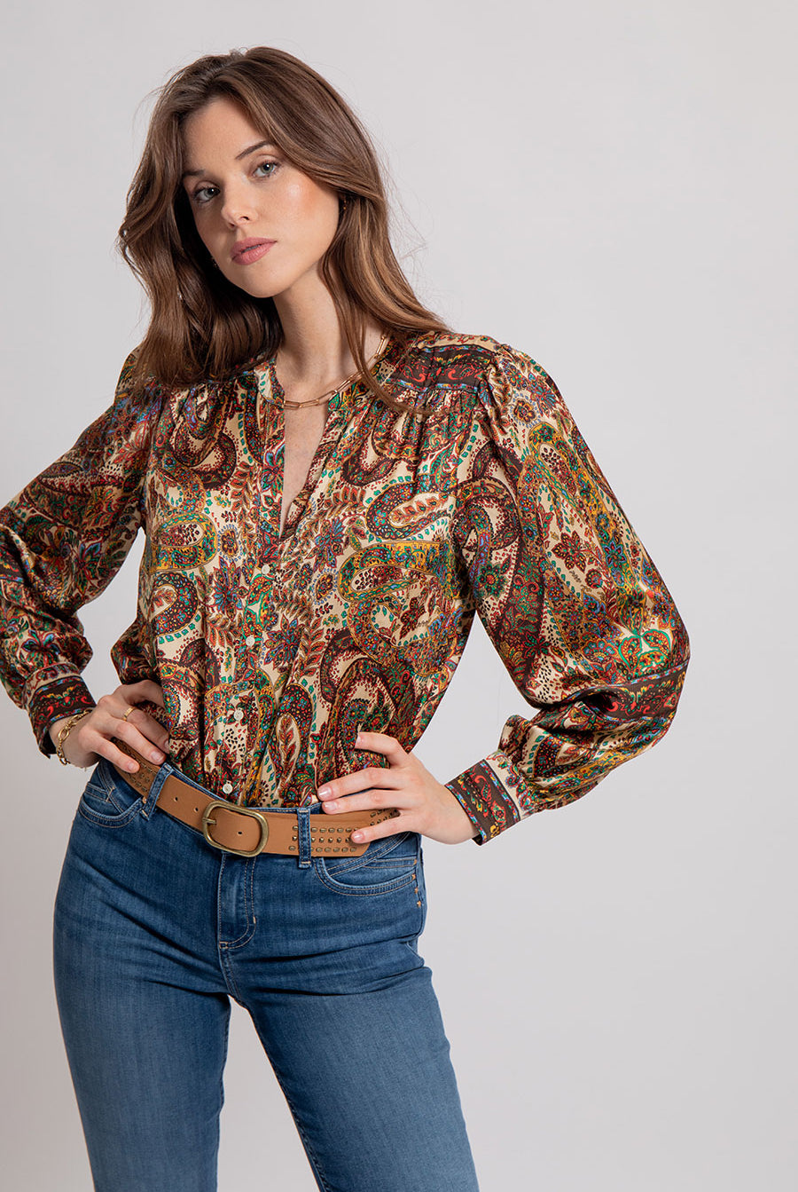 Blouse satin imprimé exclusif beige et multico | Elora