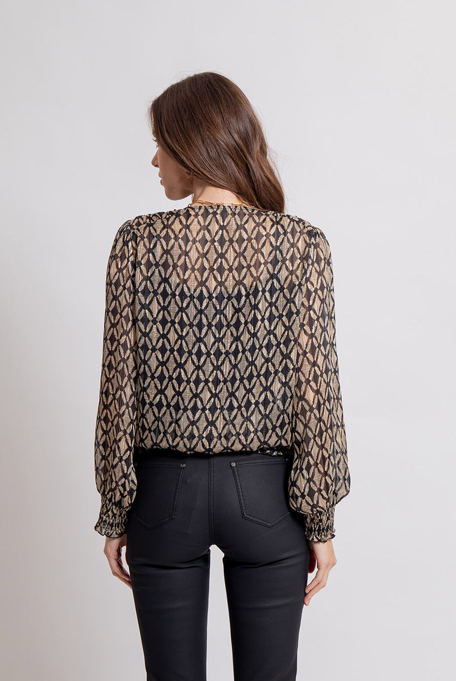 Blouse cache coeur smockée imprimé beige et noir | Elora