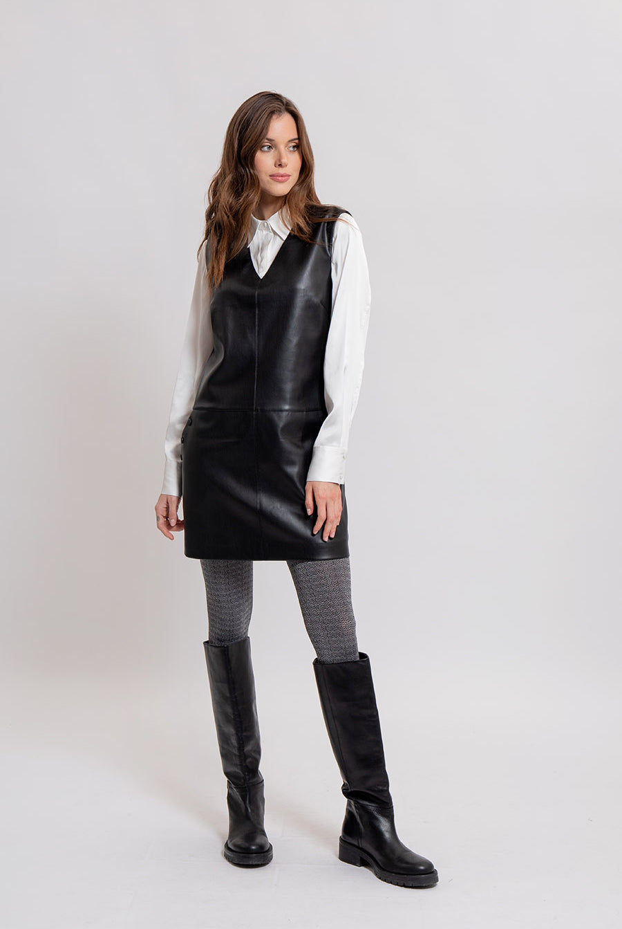 Robe trapèze en simili cuir noir | Elora