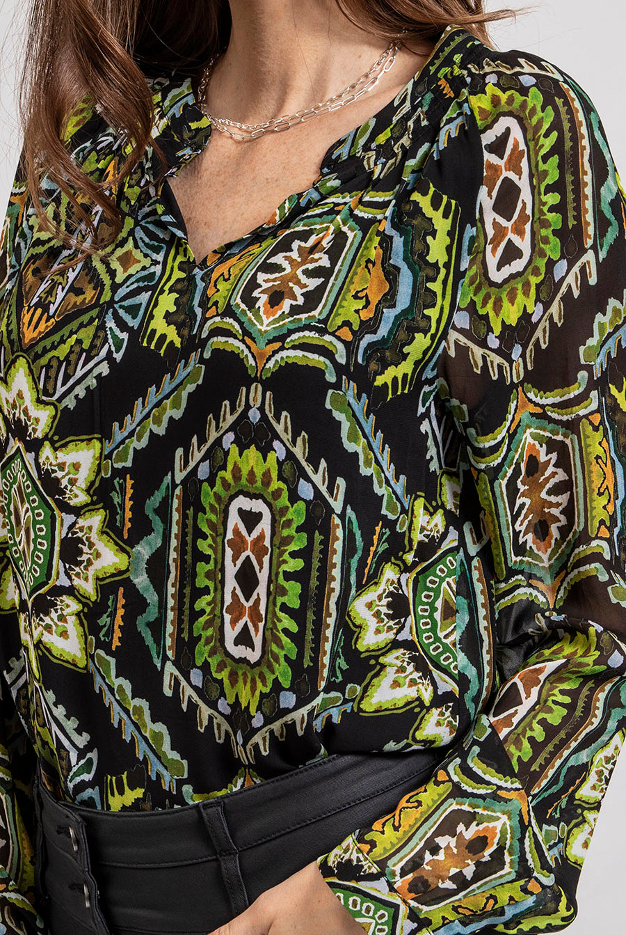 Blouse imprimé azthèque vert et noir | Elora