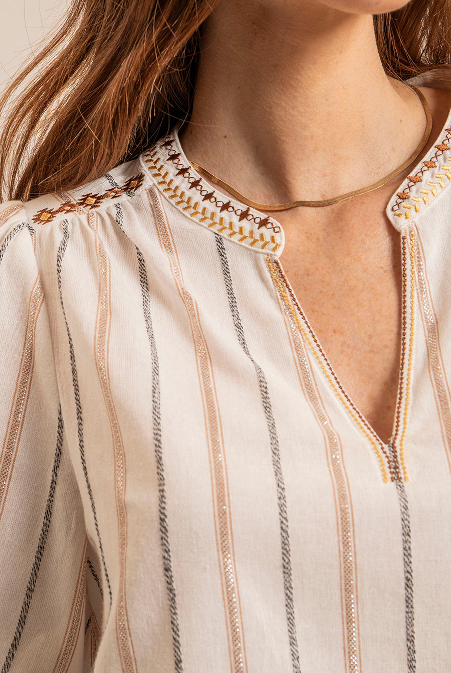 Blouse bohème noir et camel | Elora