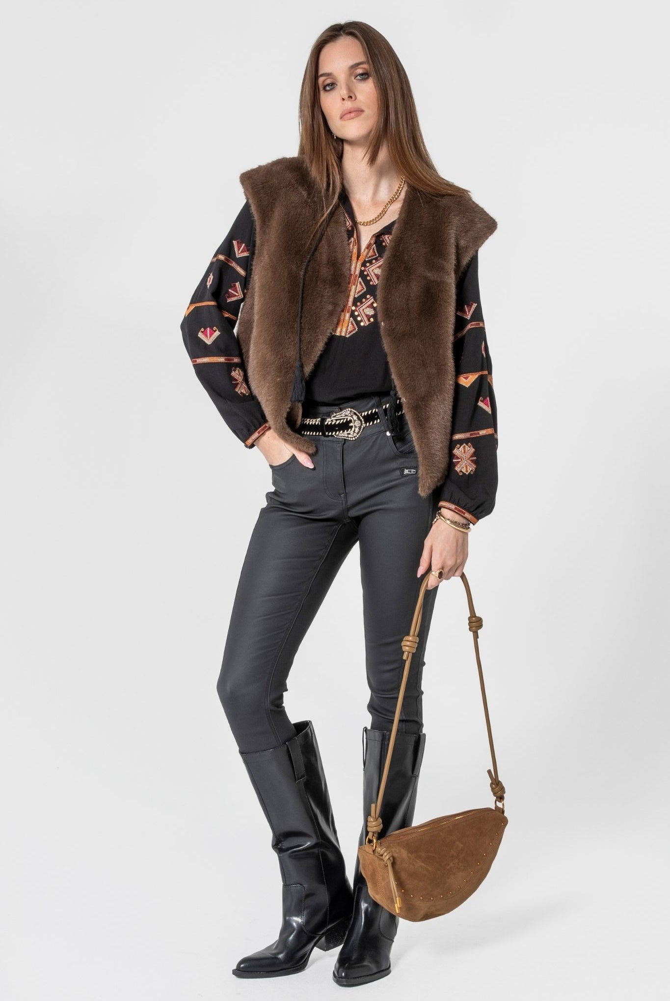 Boléro fausse fourrure sans manche choco | Elora