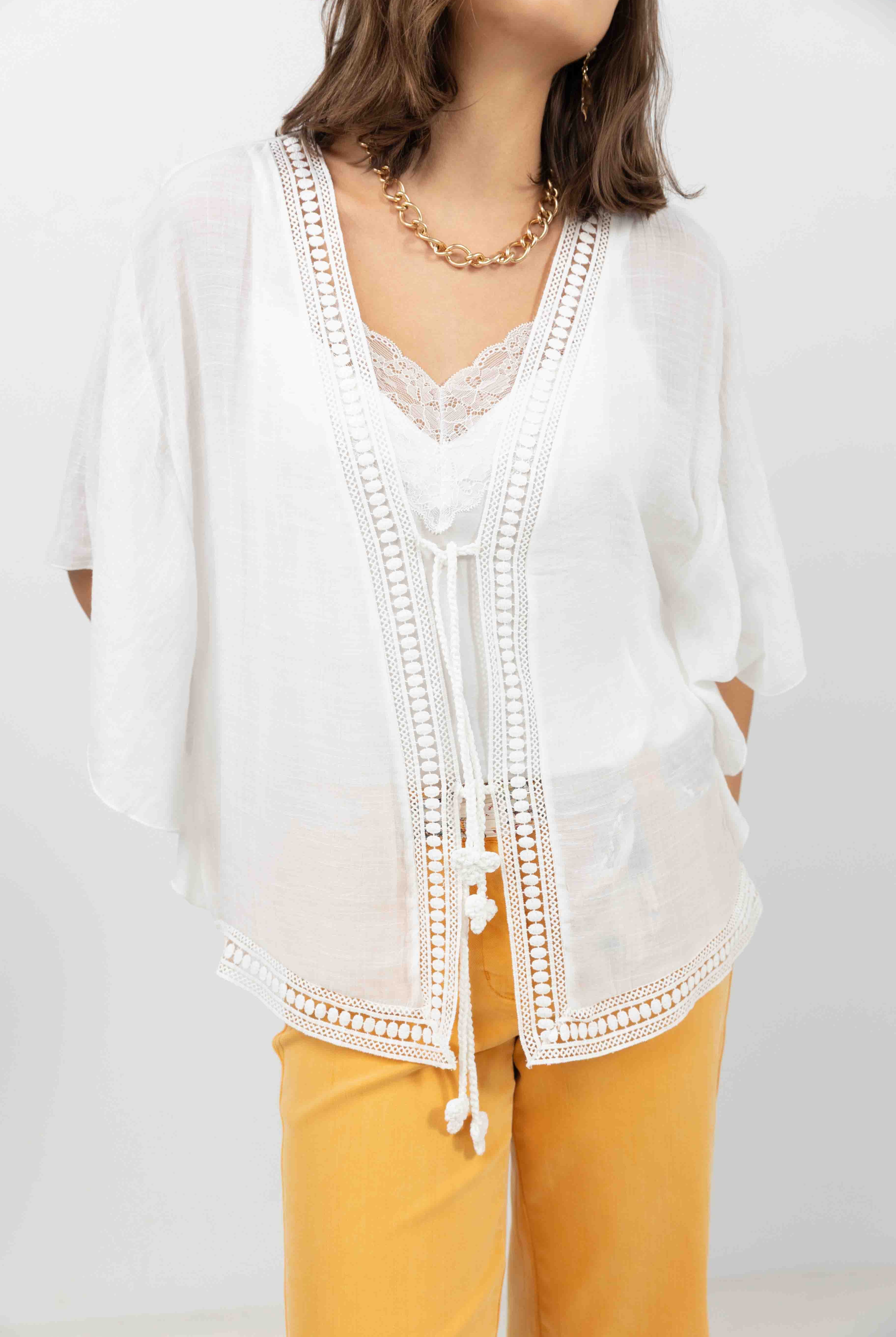 Poncho kimono écru bohème avec dentelle | Elora