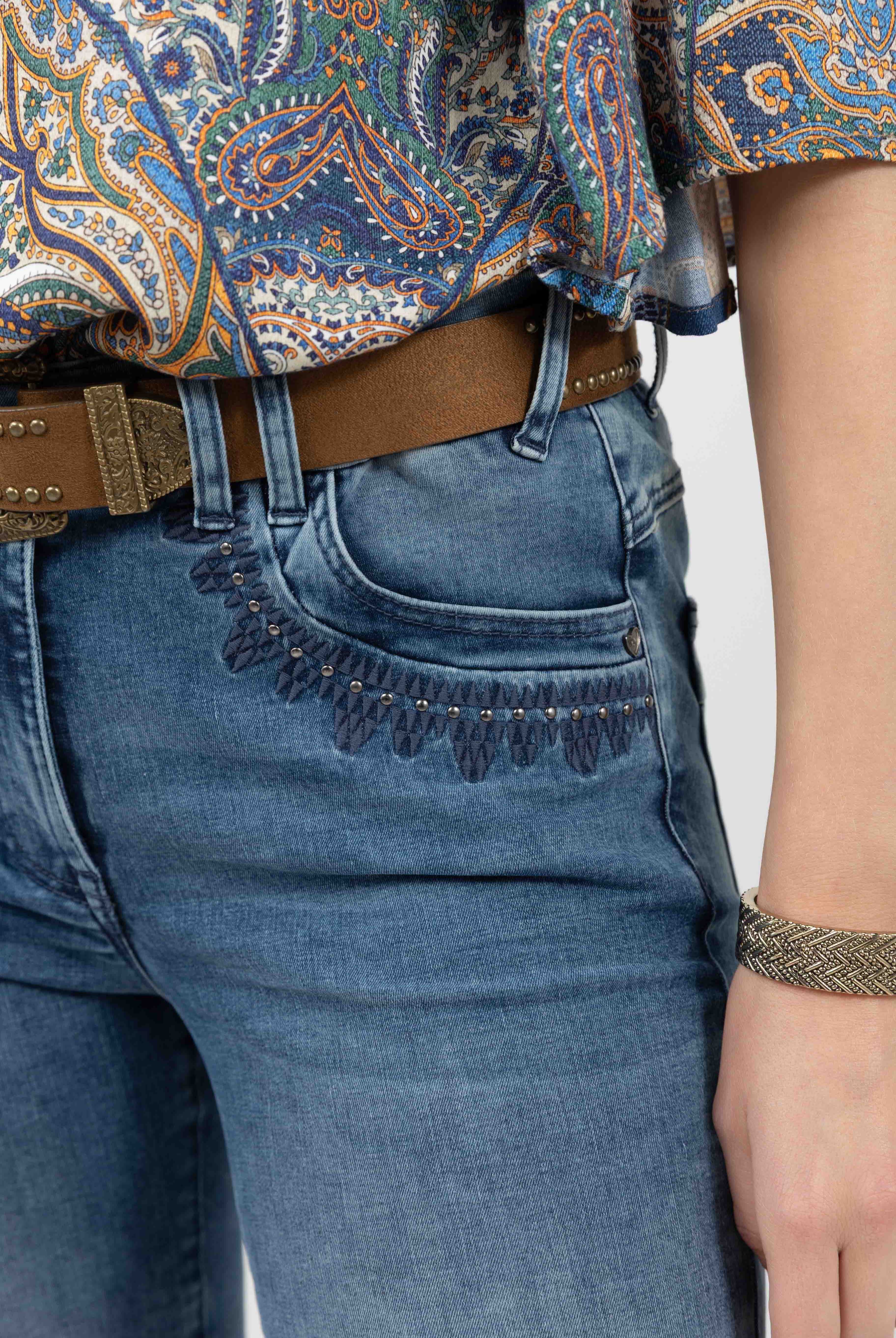 Jean bleu slim avec broderies | Elora