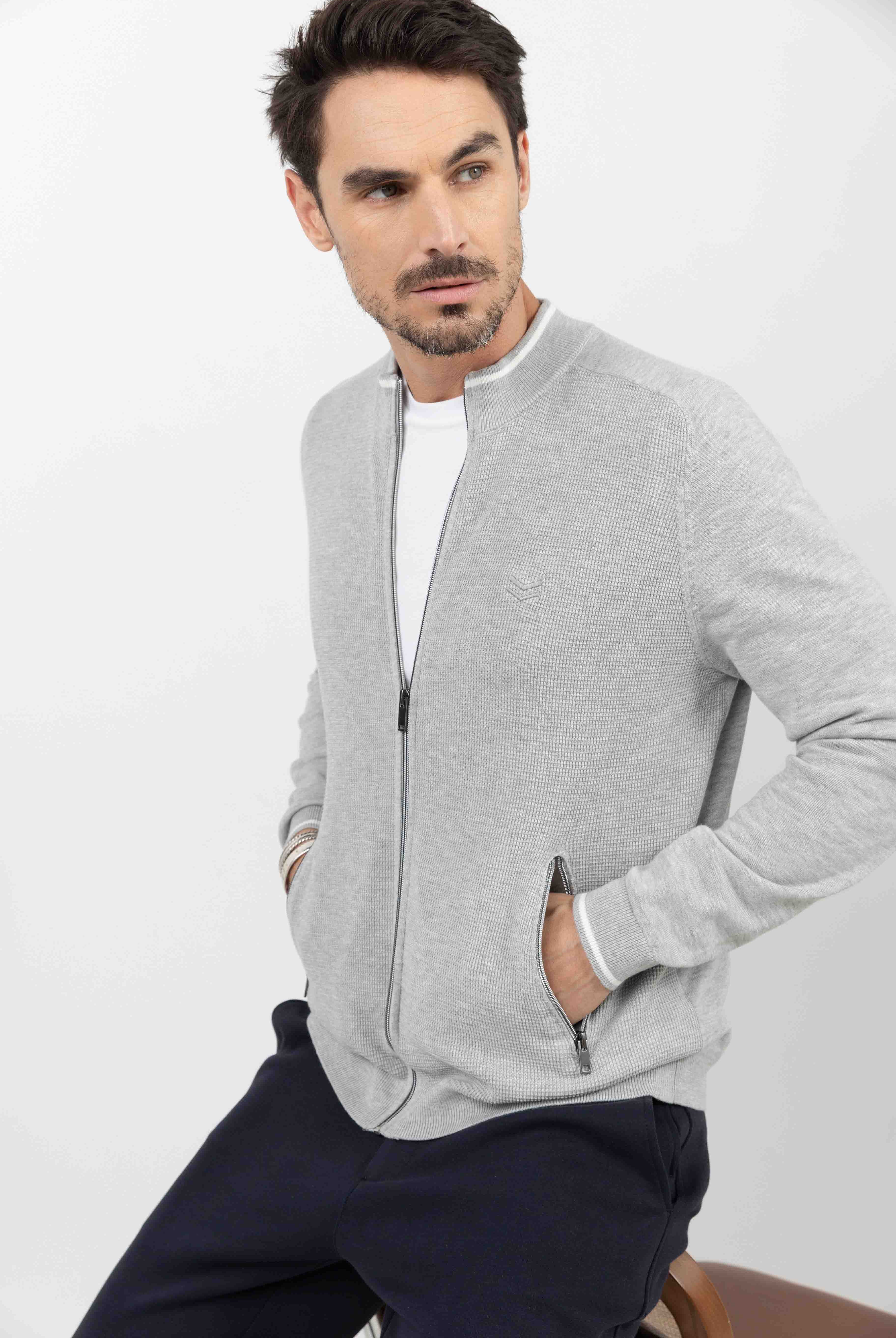 Gilet zippé gris clair sport chic | Elora