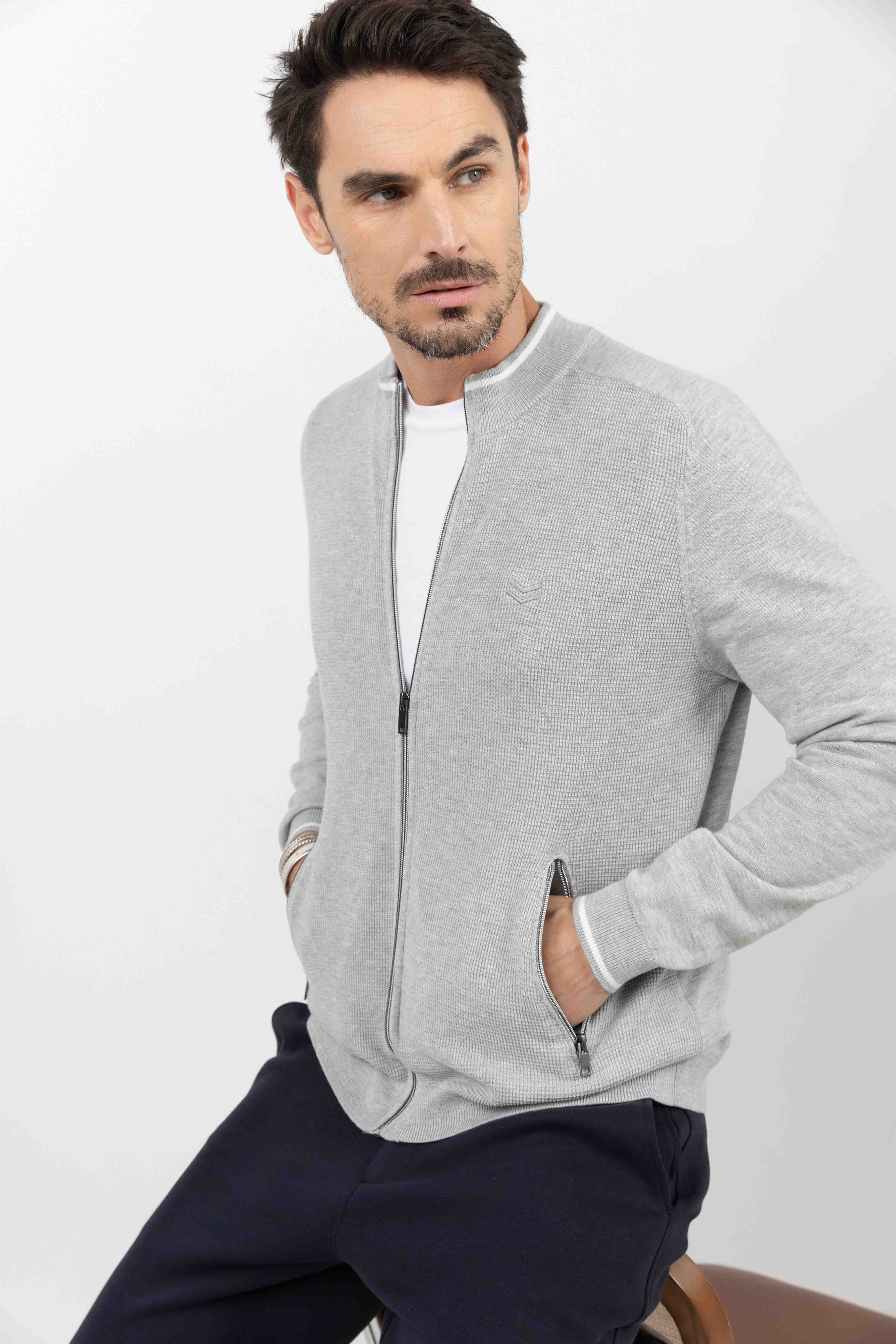 Gilet zippé gris clair sport chic | Elora