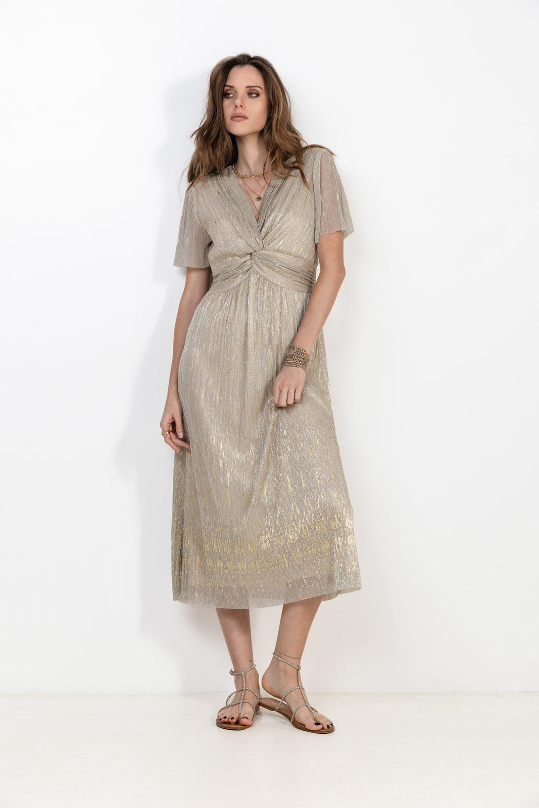 Robe longue irisée plissée ceinturée| Elora