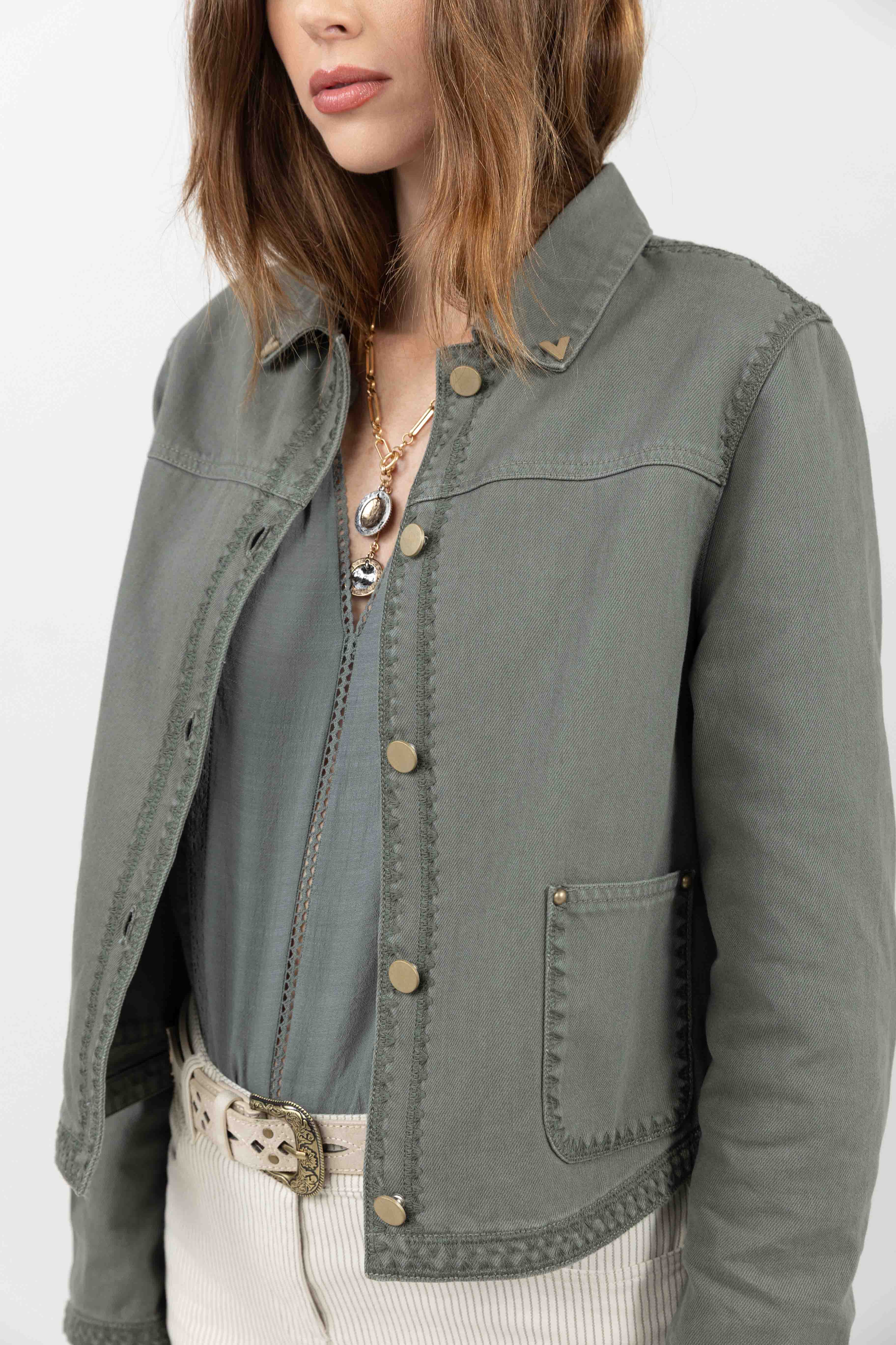 Veste kaki brodée casual chic | Elora