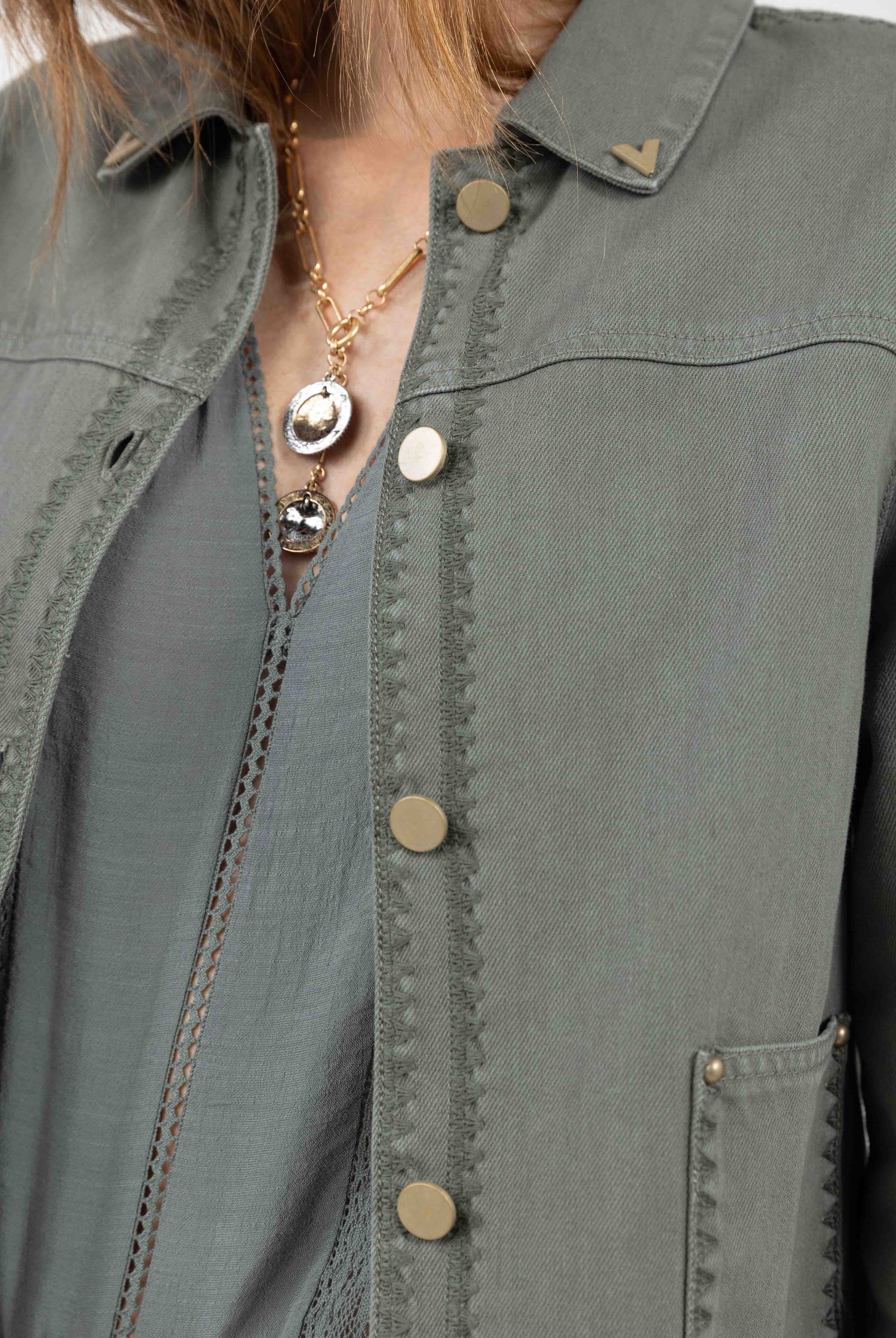 Veste kaki brodée casual chic | Elora