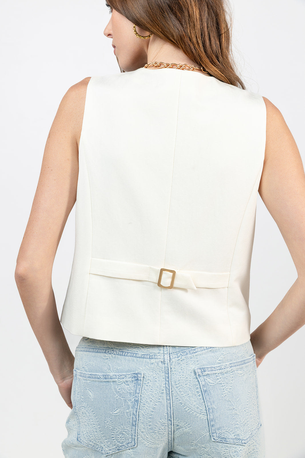 Gilet sans manches boutons dorés chic| Elora