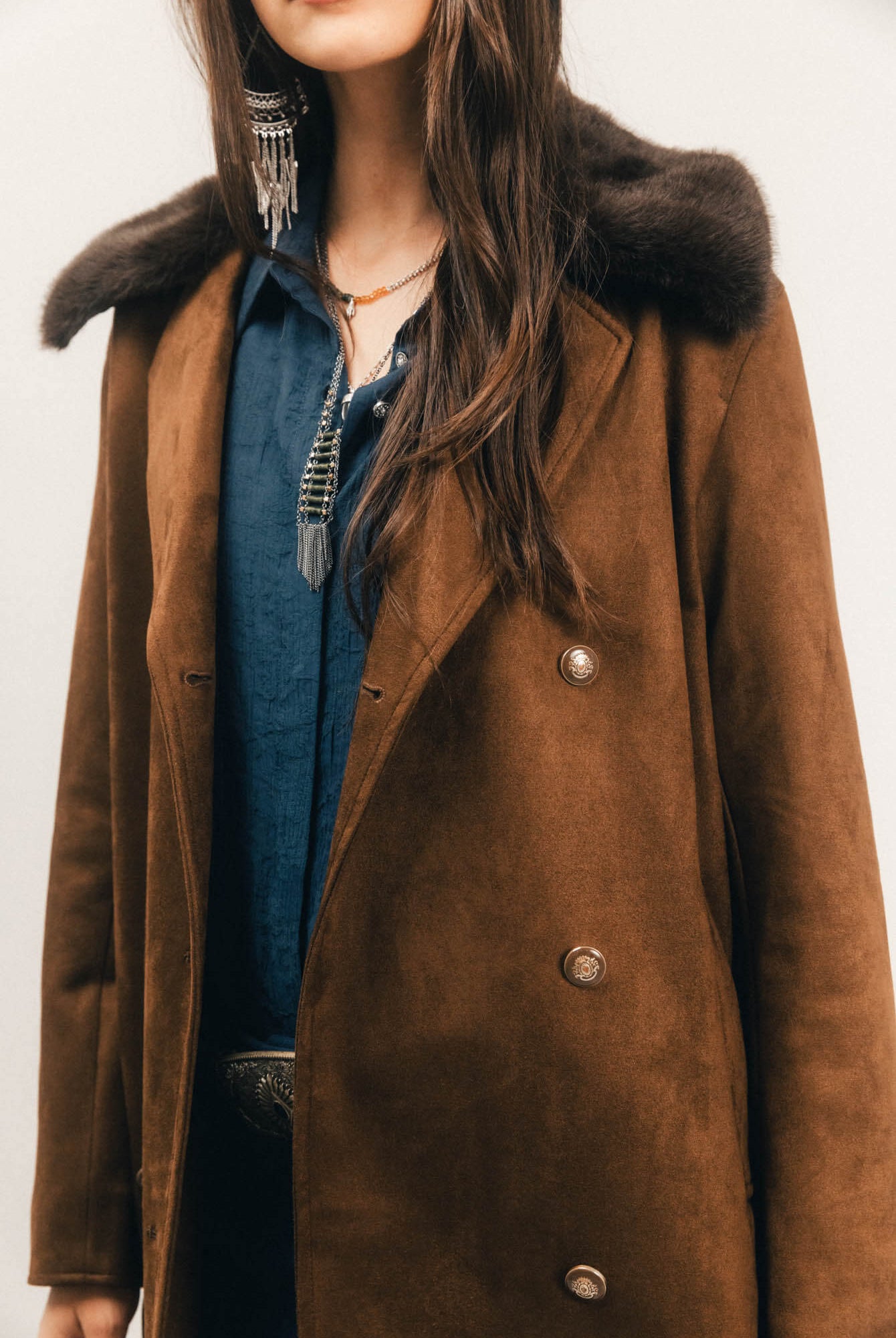Trench choco suédine col fausse fourrure | Elora
