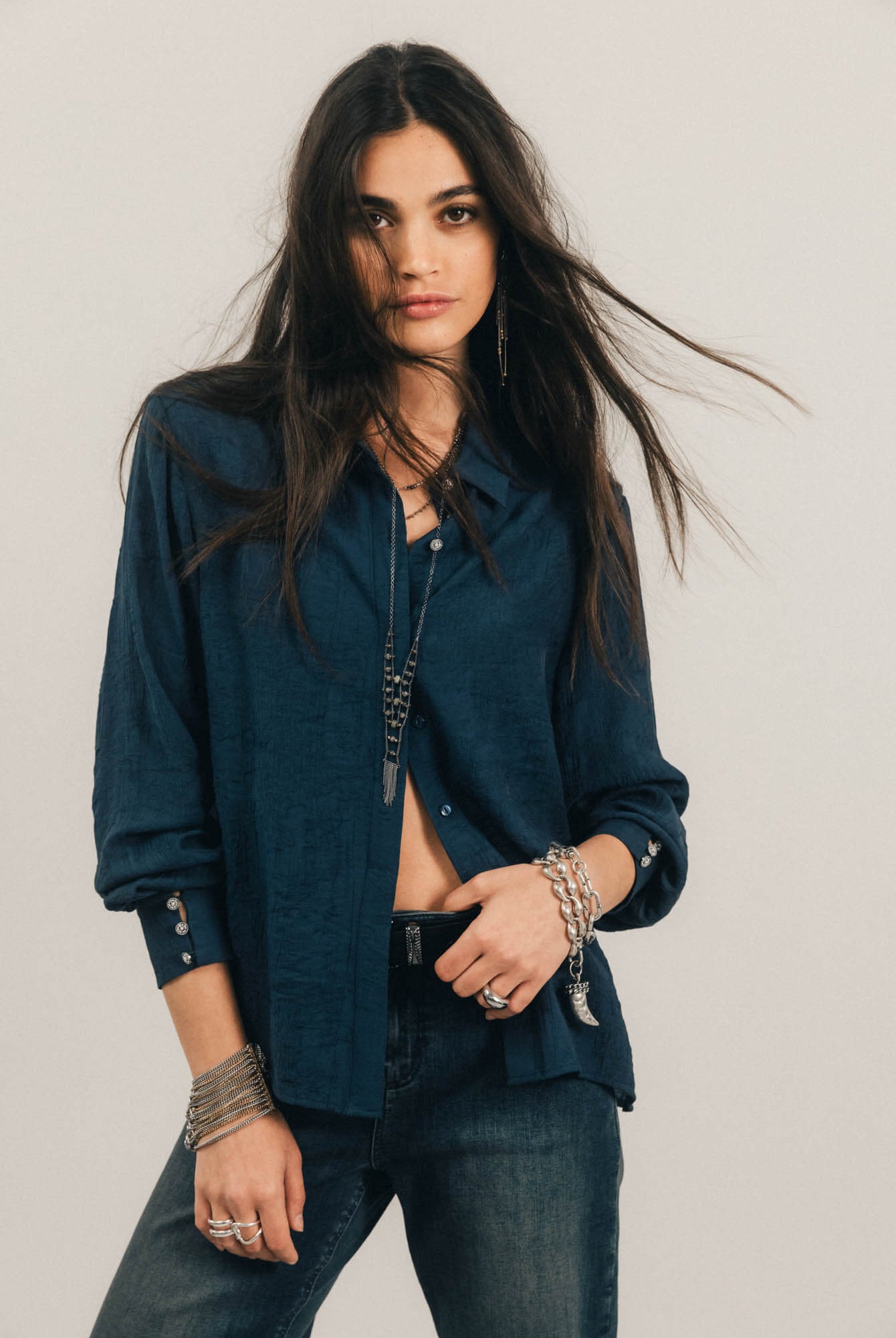 Chemise bleue jacquard satinée chic | Elora