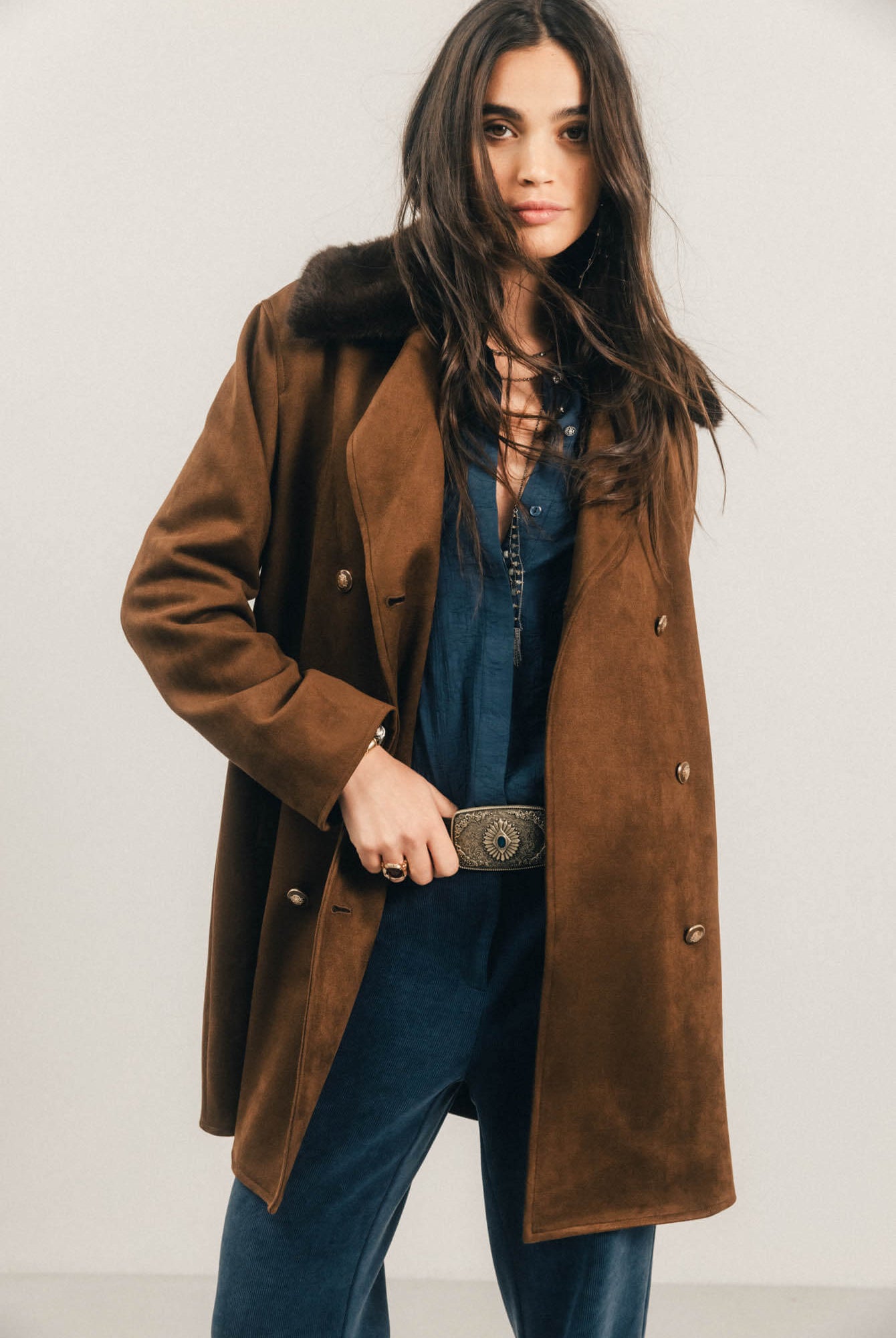 Trench choco suédine col fausse fourrure | Elora
