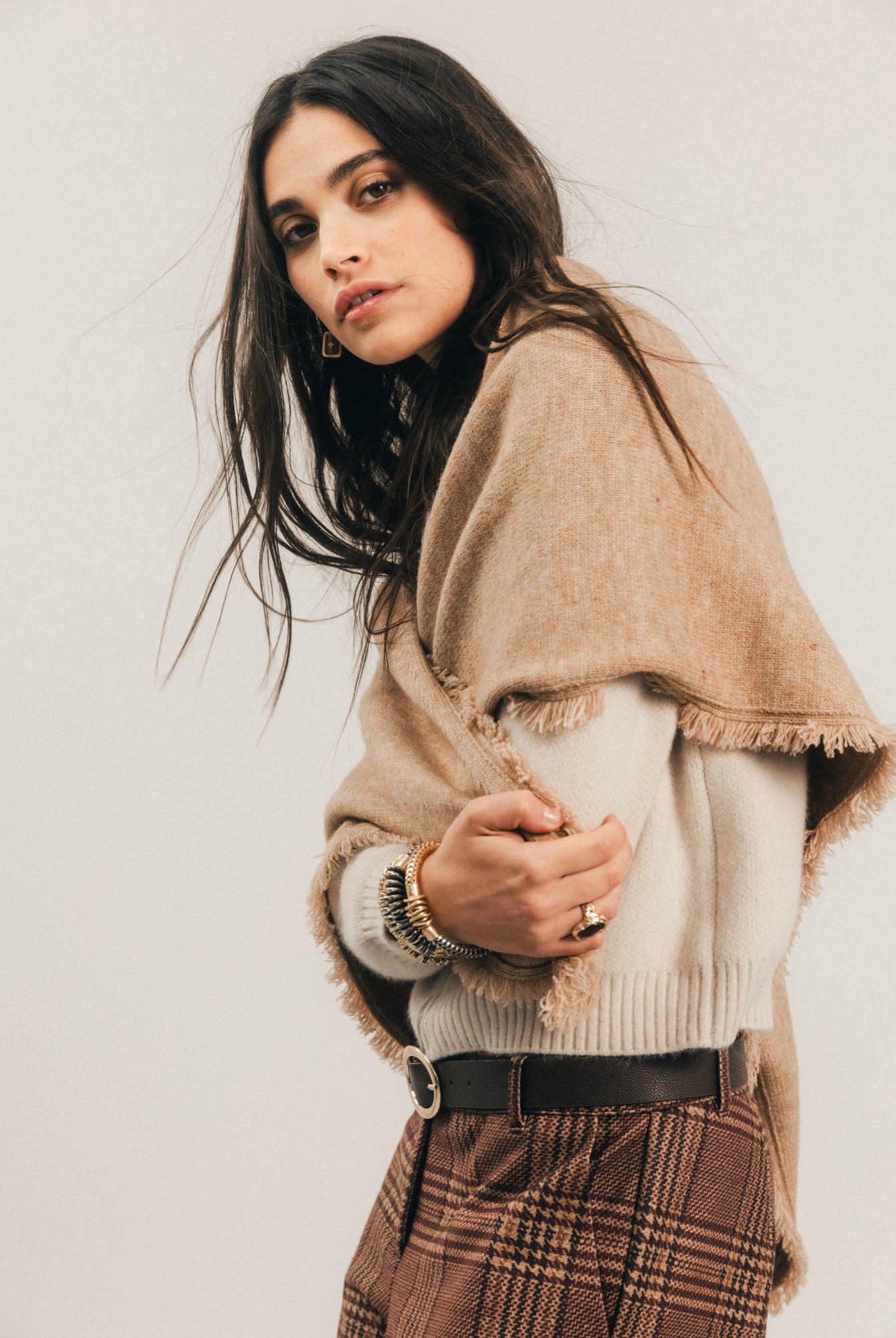 Gilet beige clous métalliques rock | Elora