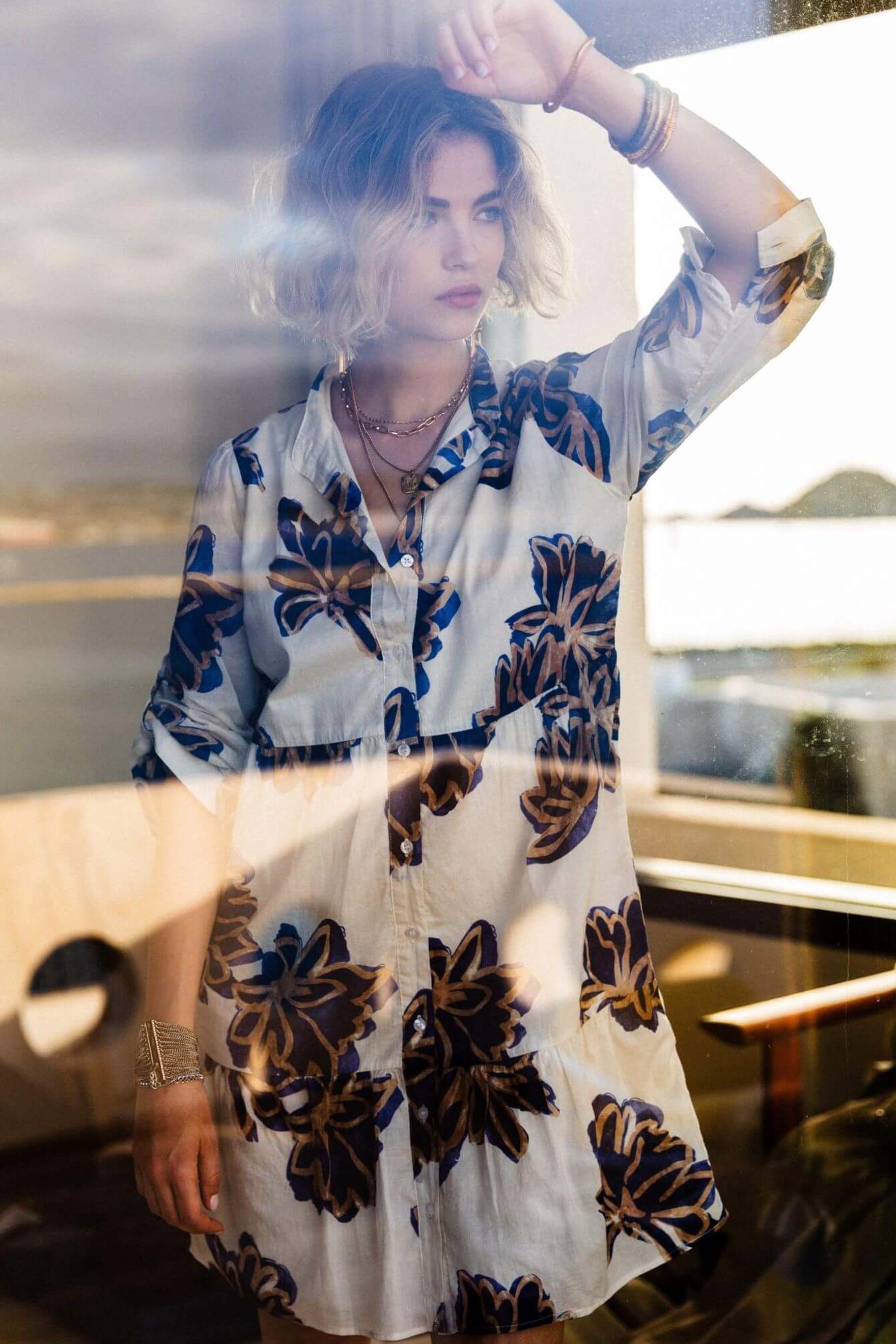 Robe chemise fleurie écru bleu | Elora