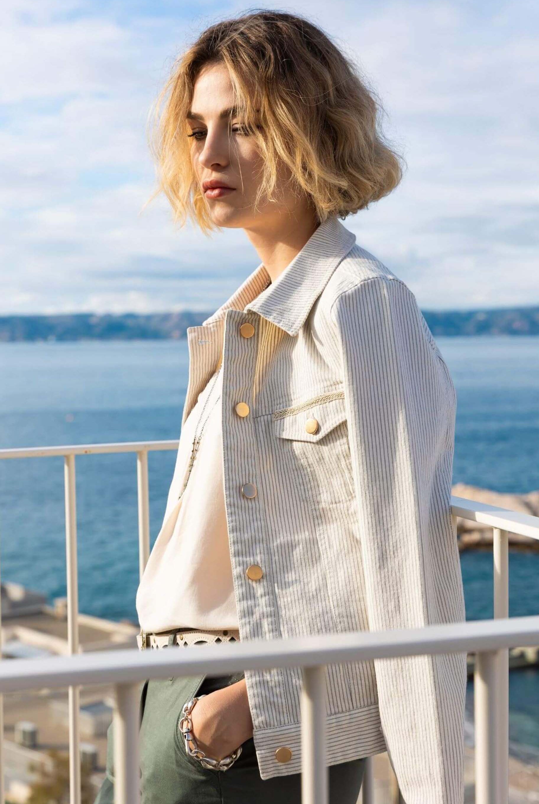 Veste en jean écru rayé kaki | Elora