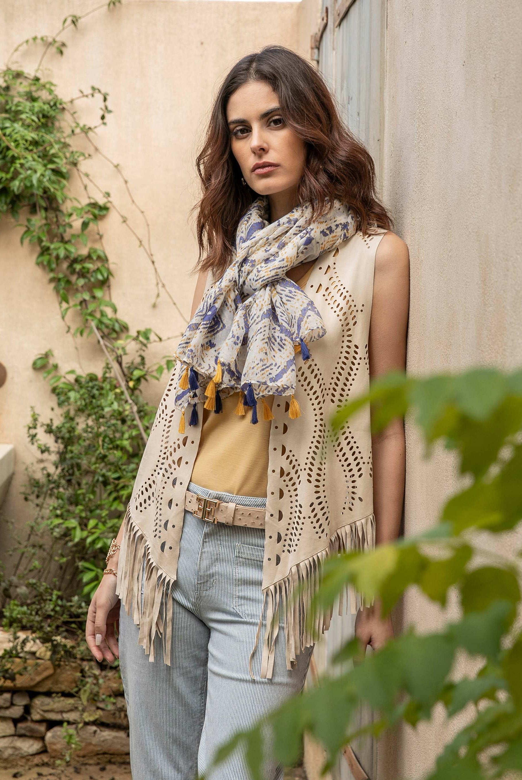 Gilet frangé en suédine écru | Elora