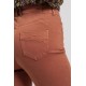 Pantalon slim coloris rouille