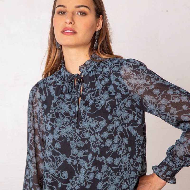  Blouse  bleue en voile   manches  longues co responsable 