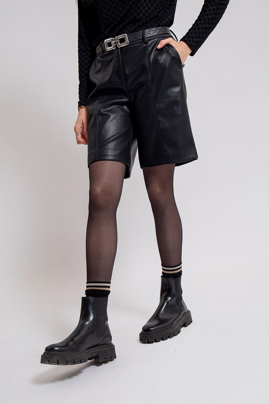 Bermuda en simili cuir noir | Elora