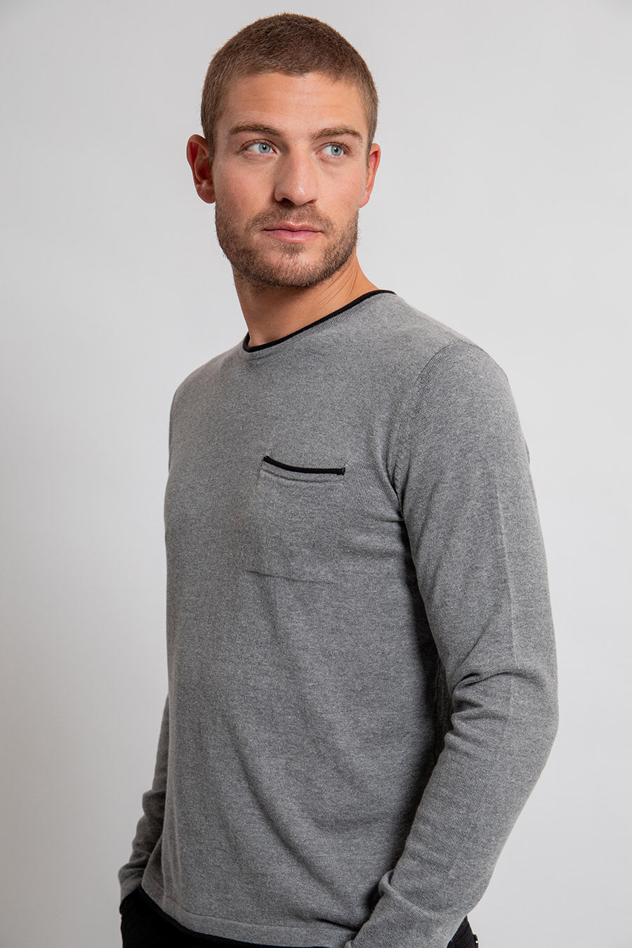 Pull fin gris et noir | Elora