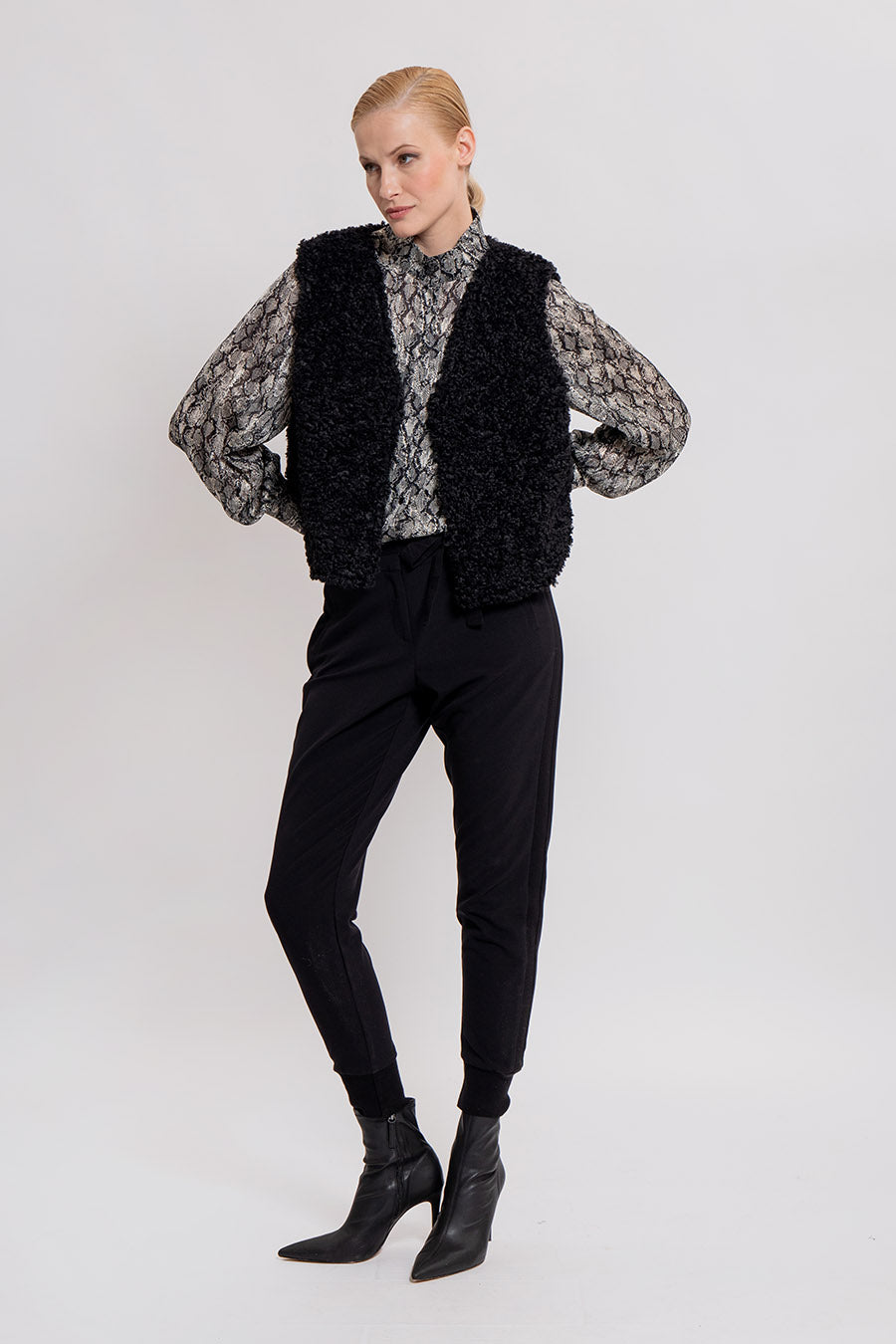 Blouse imprimé serpent noir et beige | Elora