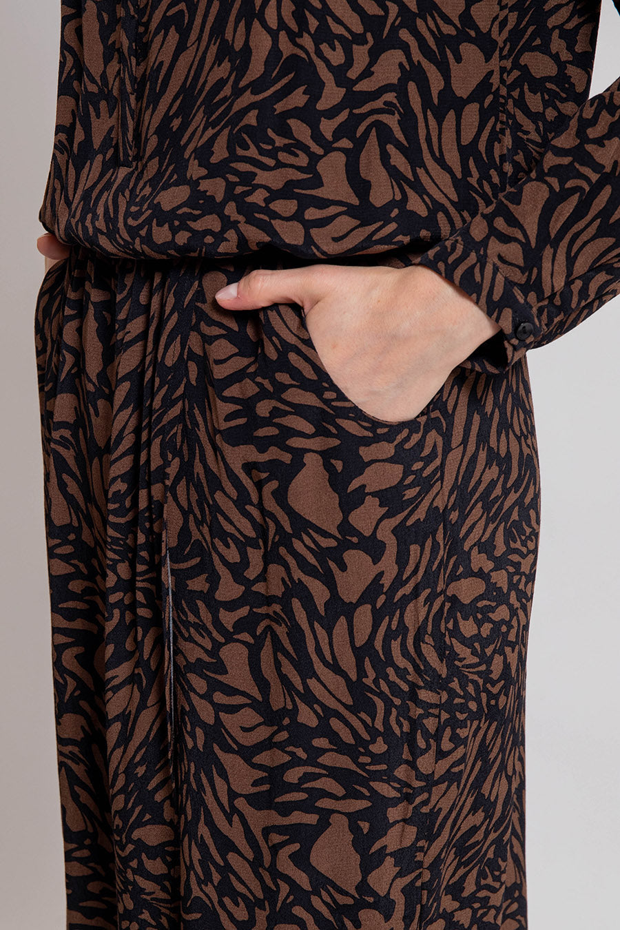 Robe longue taille baisse bicolore choco et noir | Elora