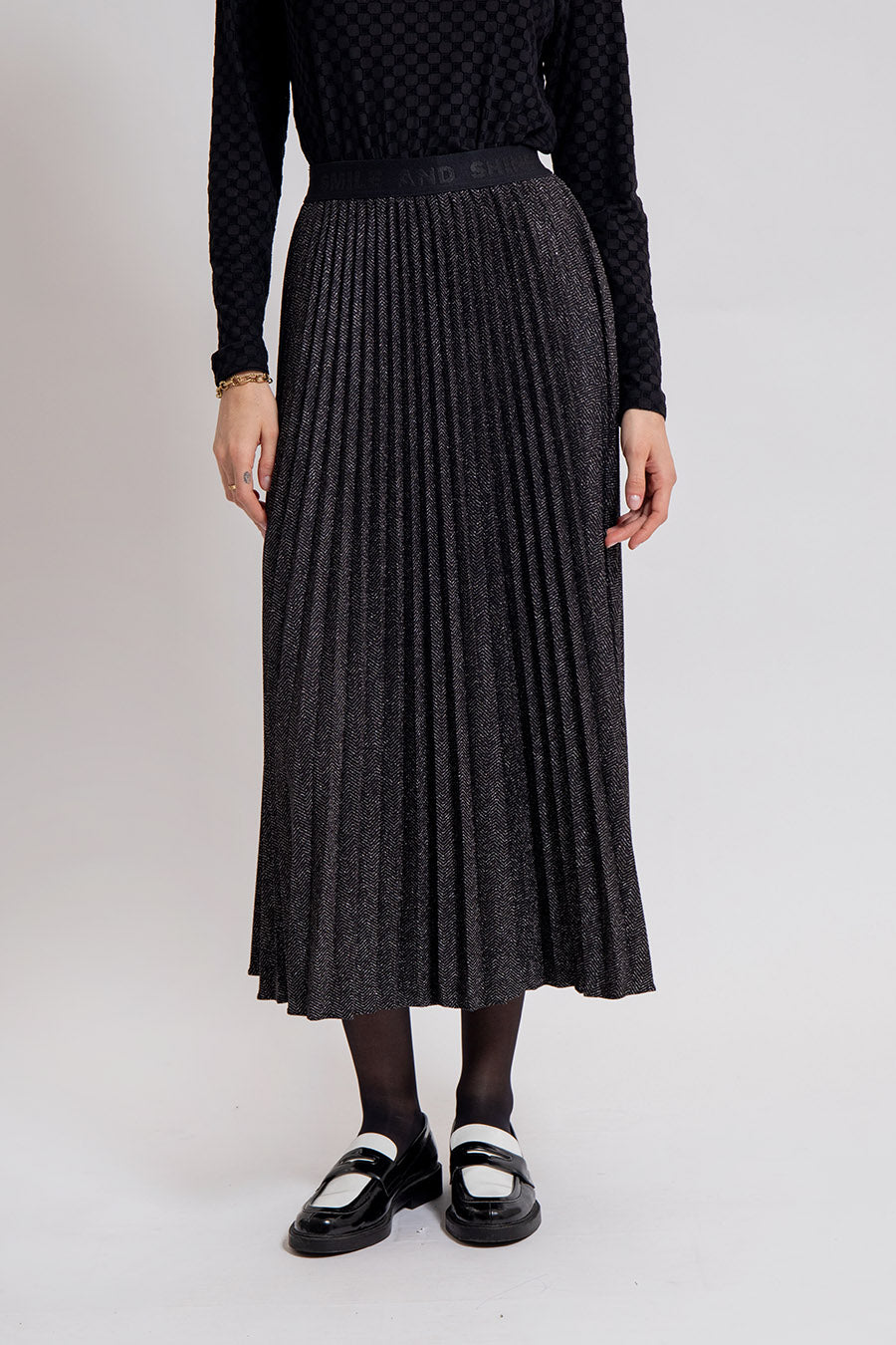 Jupe plissé soleil noir et argenté | Elora