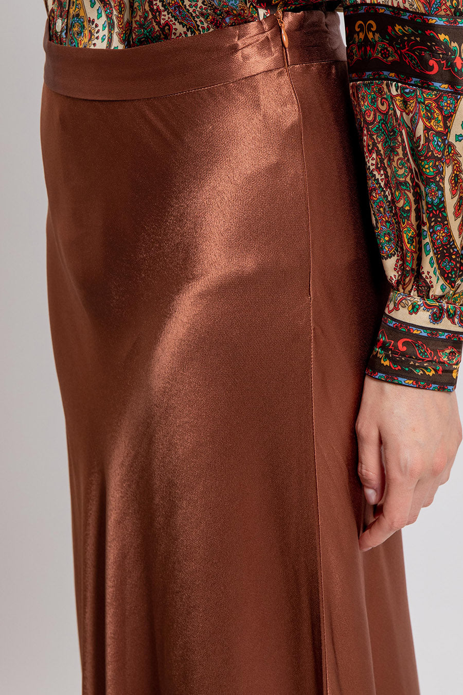 Jupe en satin coupe sirène coloris choco | Elora