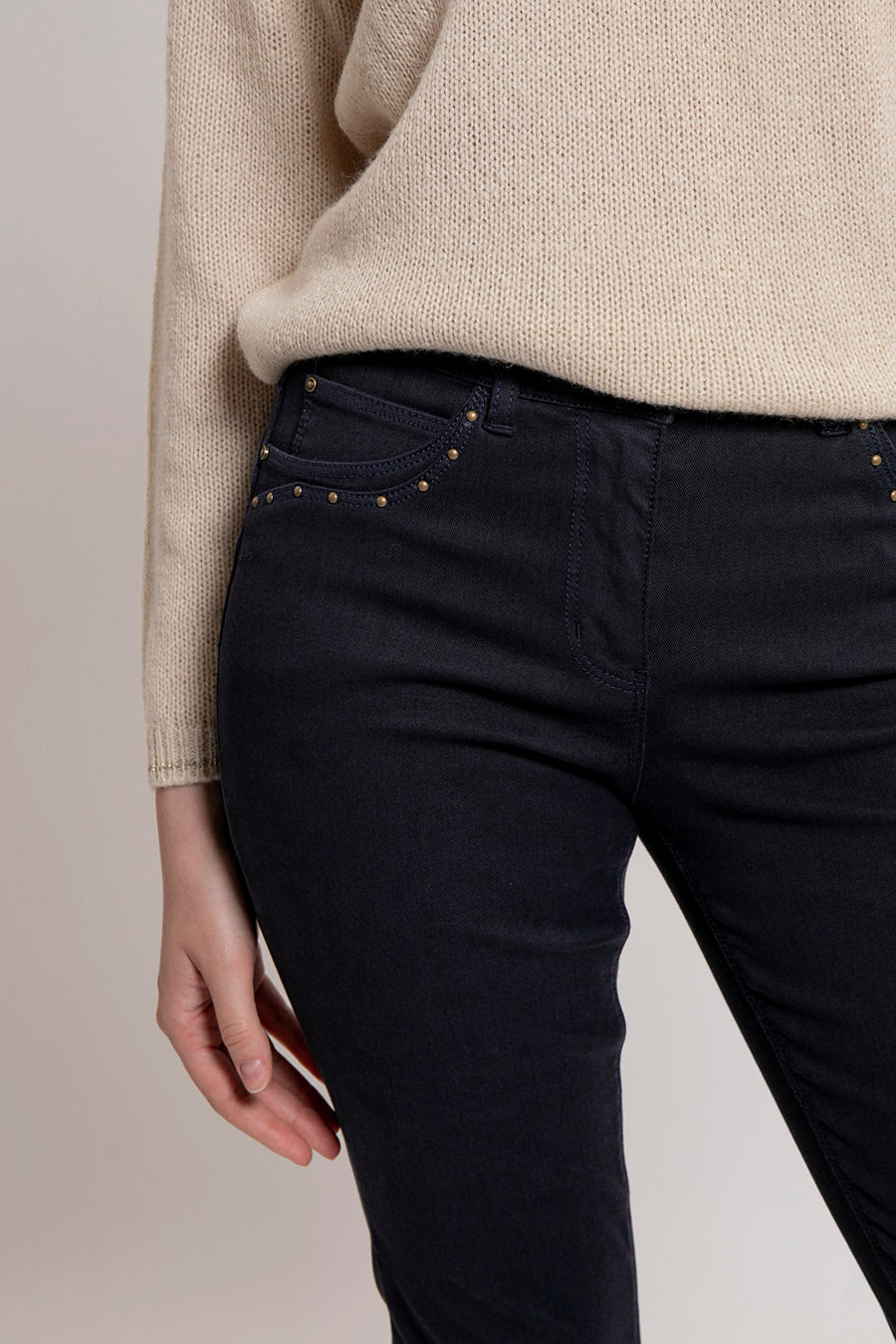 Pantalon coupe slim 5 poches coloris navy | Elora