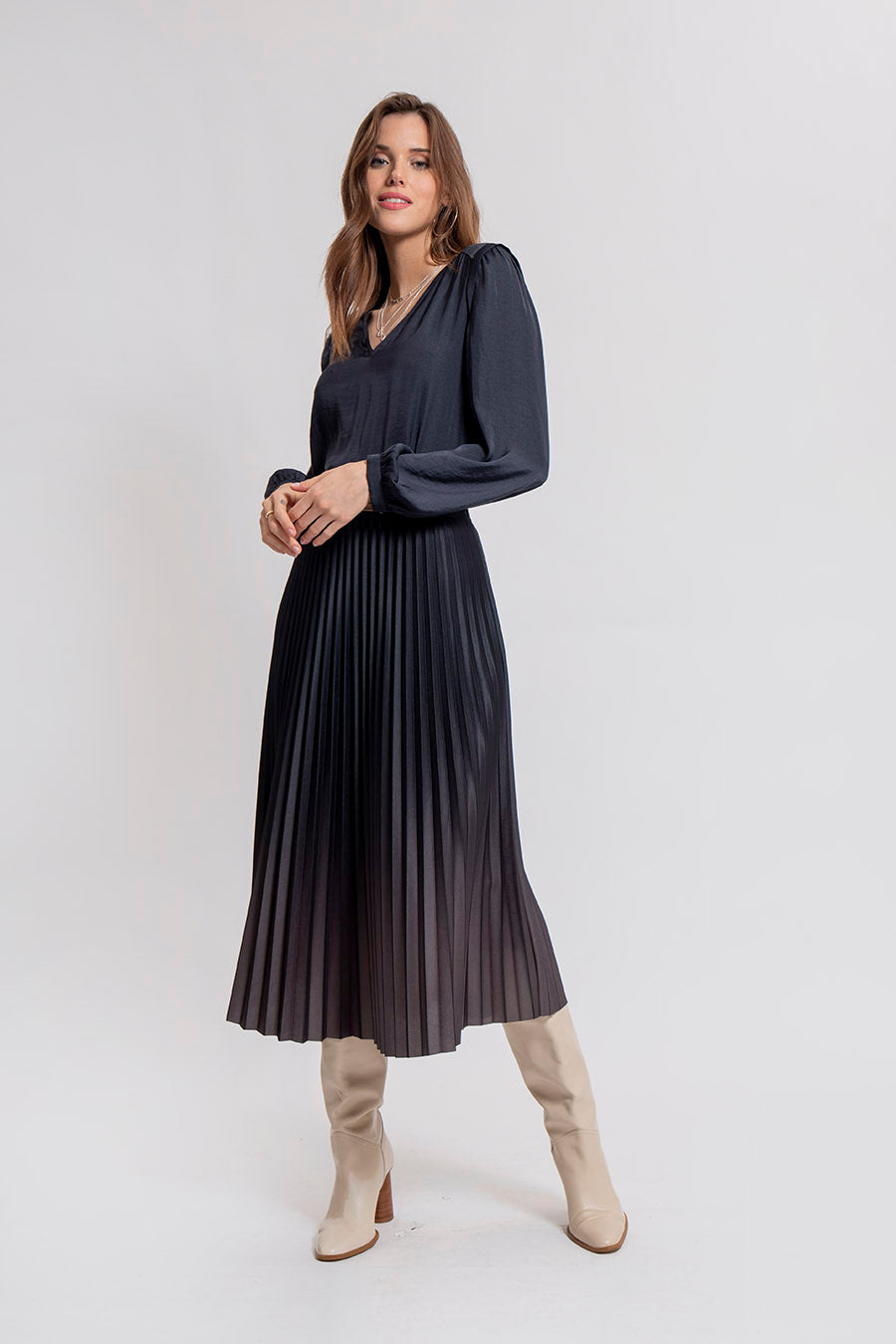 Blouse fluide motif ailes clouté coloris bleu | Elora