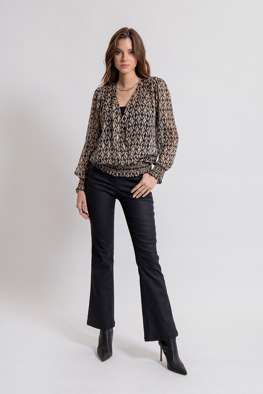 Blouse cache coeur smockée imprimé beige et noir | Elora