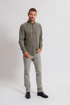 Chemise coupe regular en velours kaki | Elora