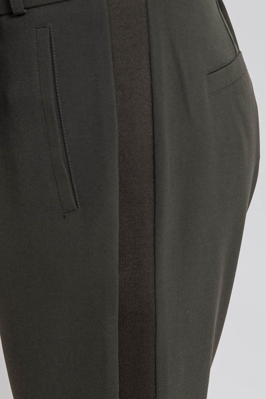 Pantalon esprit néo jogging coloris kaki | Elora