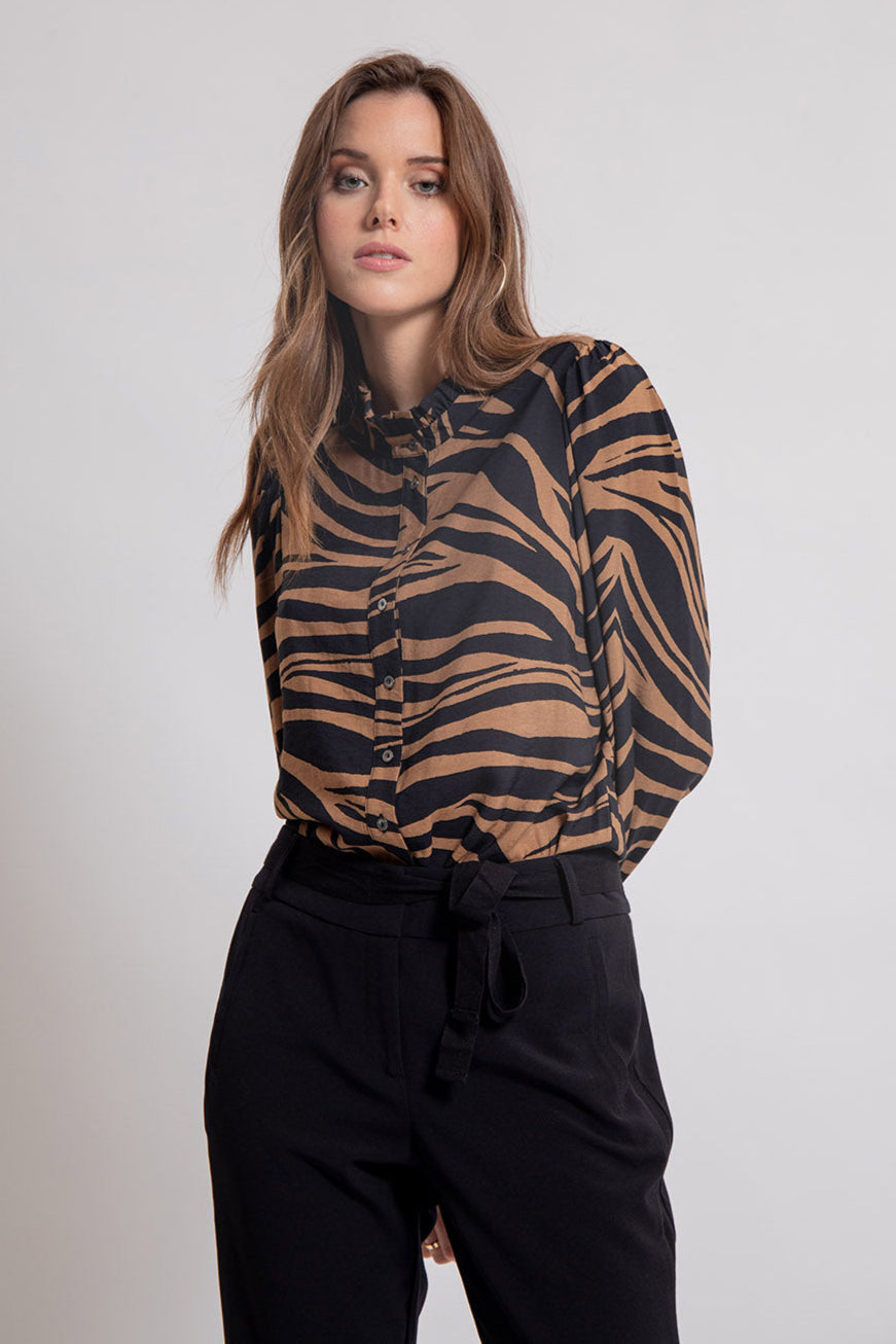 Blouse volantée imprimé zèbre bronze et noir | Elora