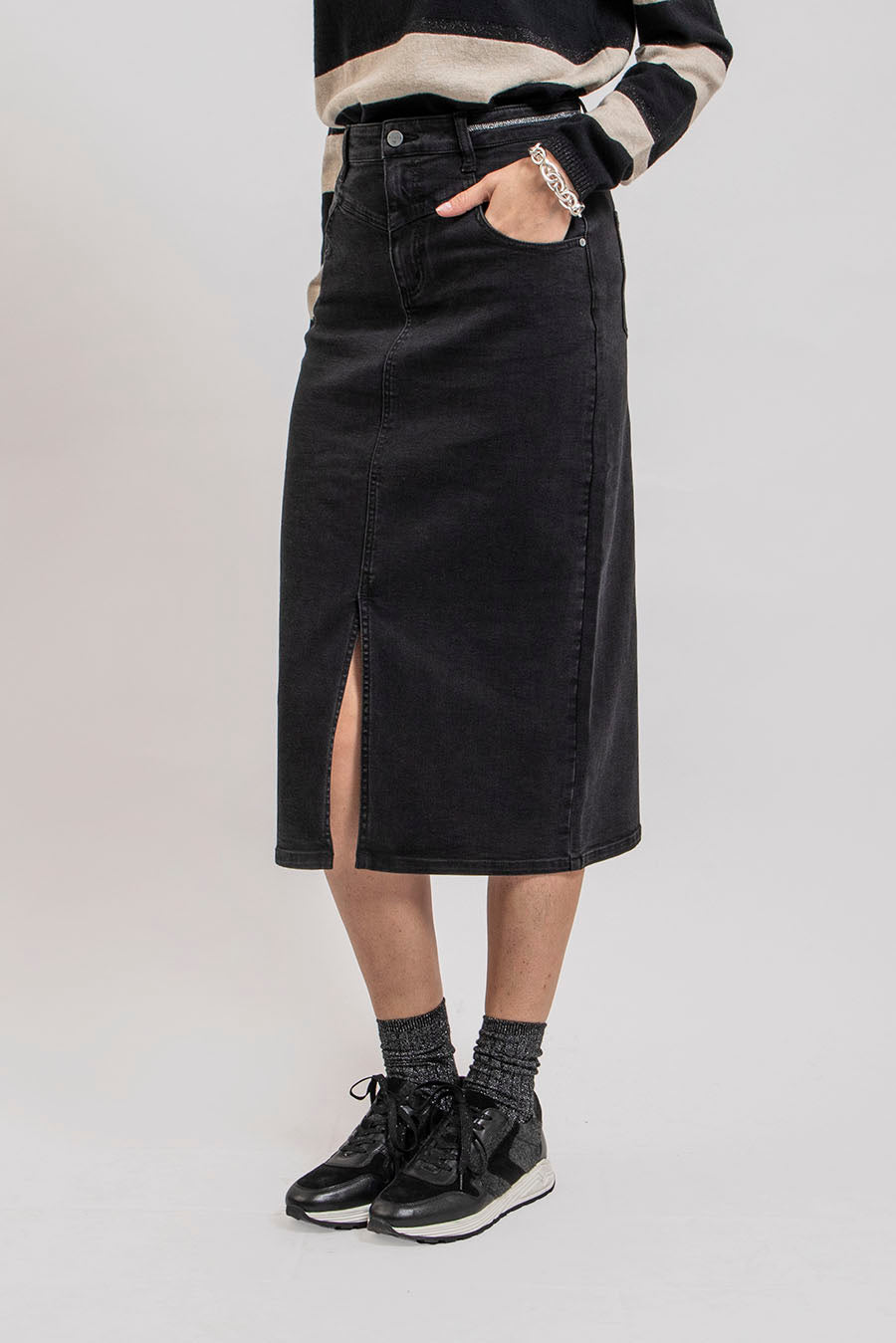 Jupe longue en denim noir | Elora