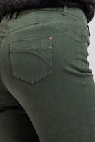 Pantalon slim coloris cypres | Elora