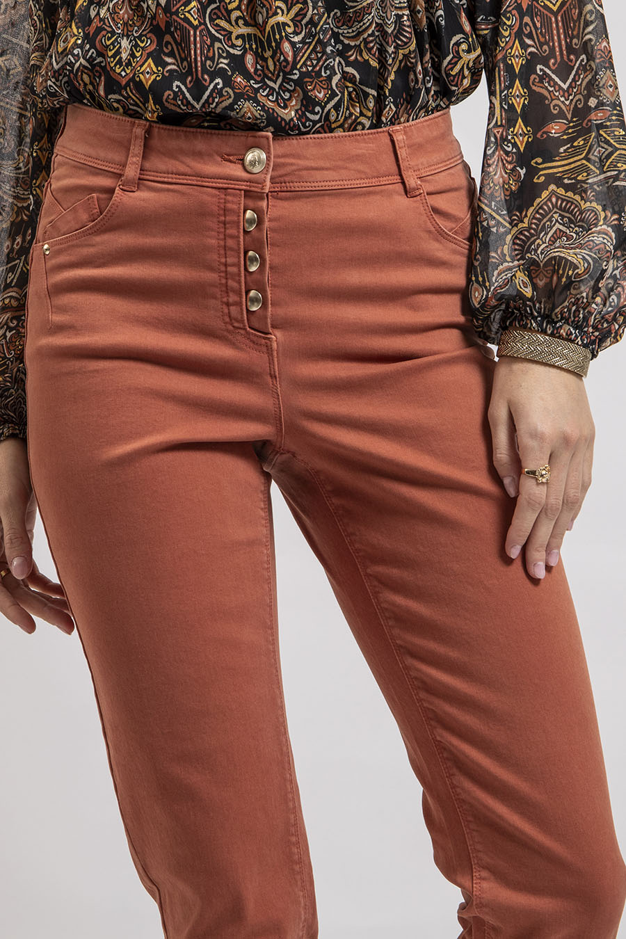 Pantalon slim coloris rouille | Elora
