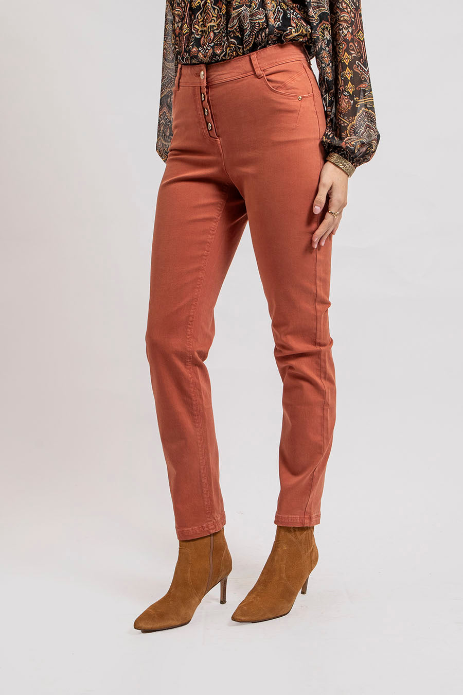 Pantalon slim coloris rouille | Elora