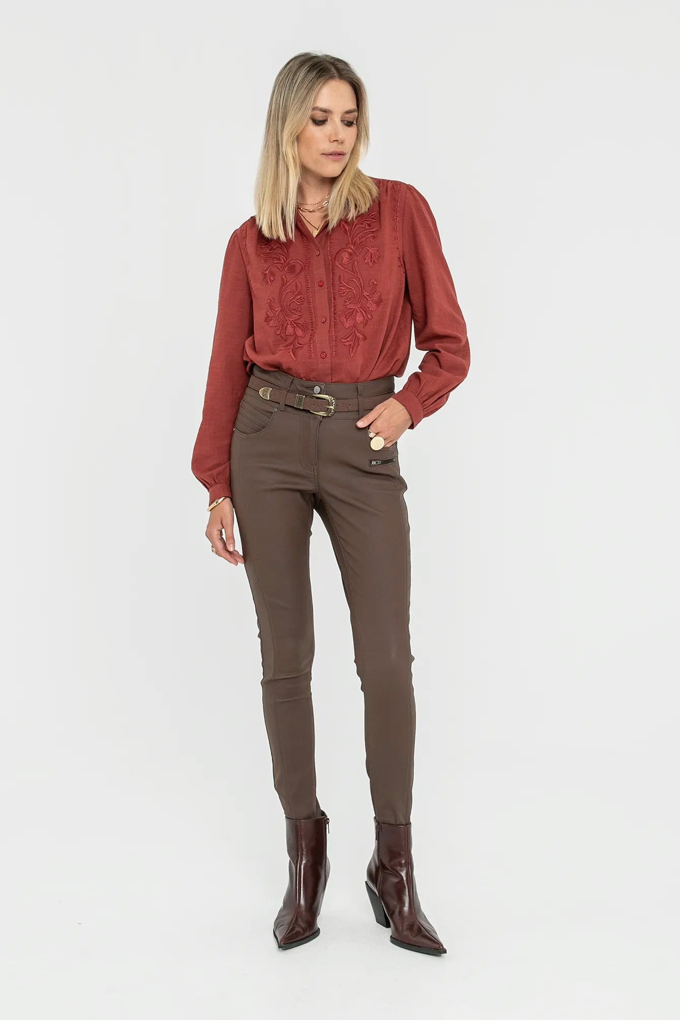 Pantalon slim enduit choco | Elora