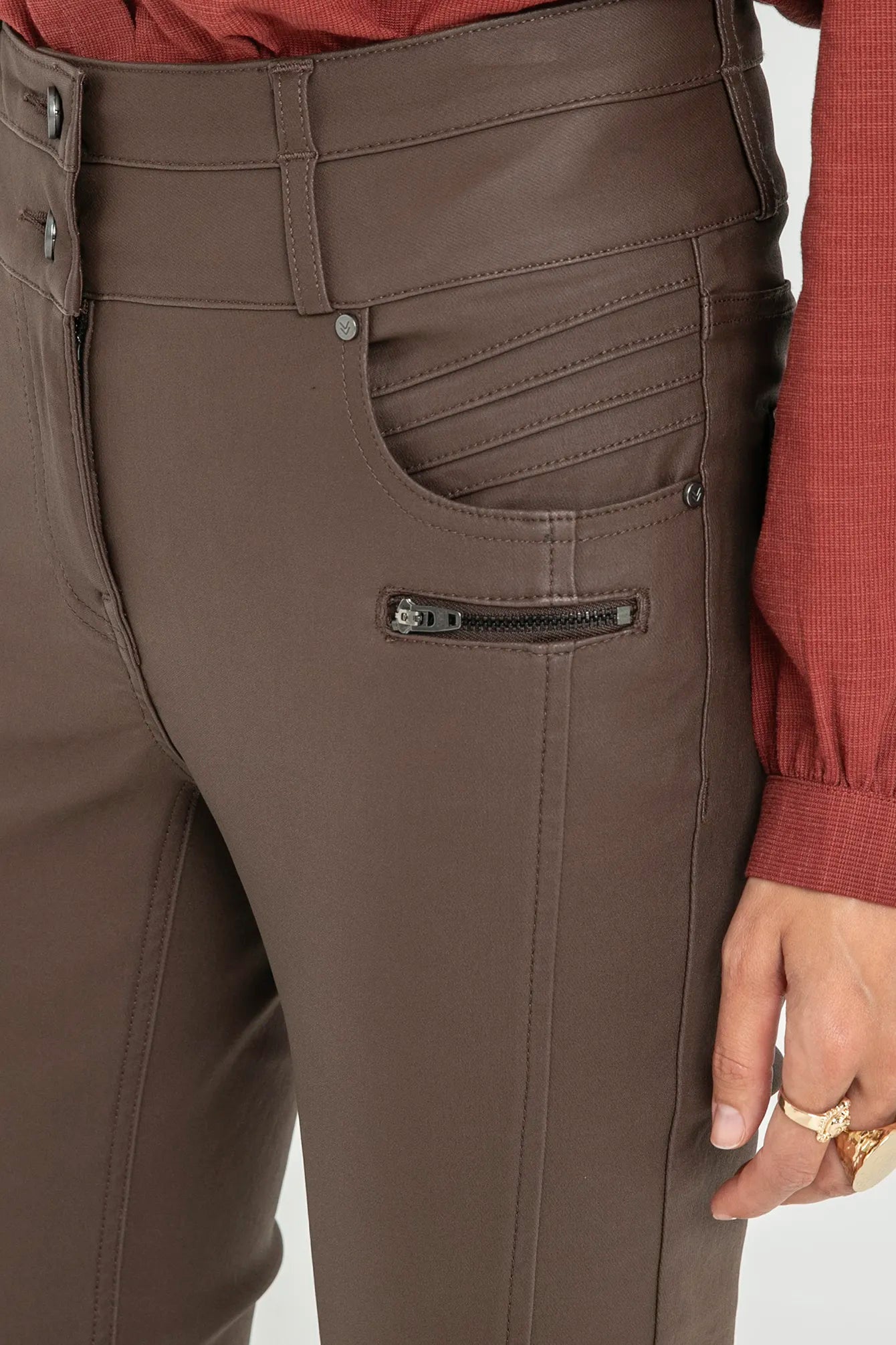 Pantalon slim enduit choco | Elora