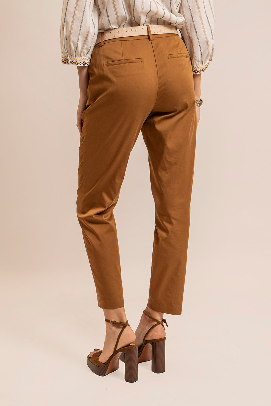 Pantalon seconde peau coloris caramel | Elora