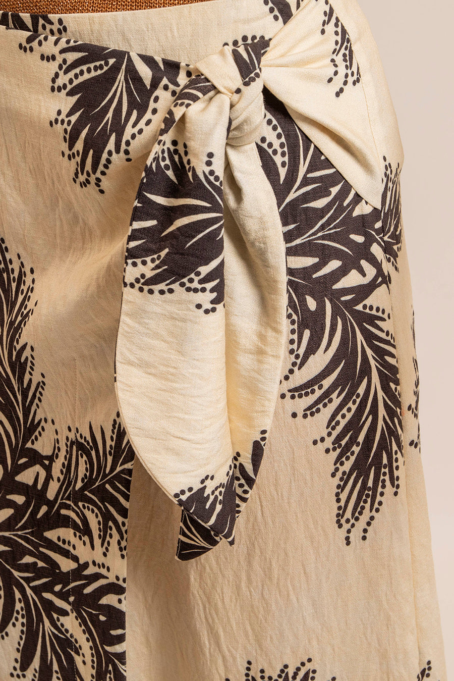 Jupe paréo beige et noire | Elora