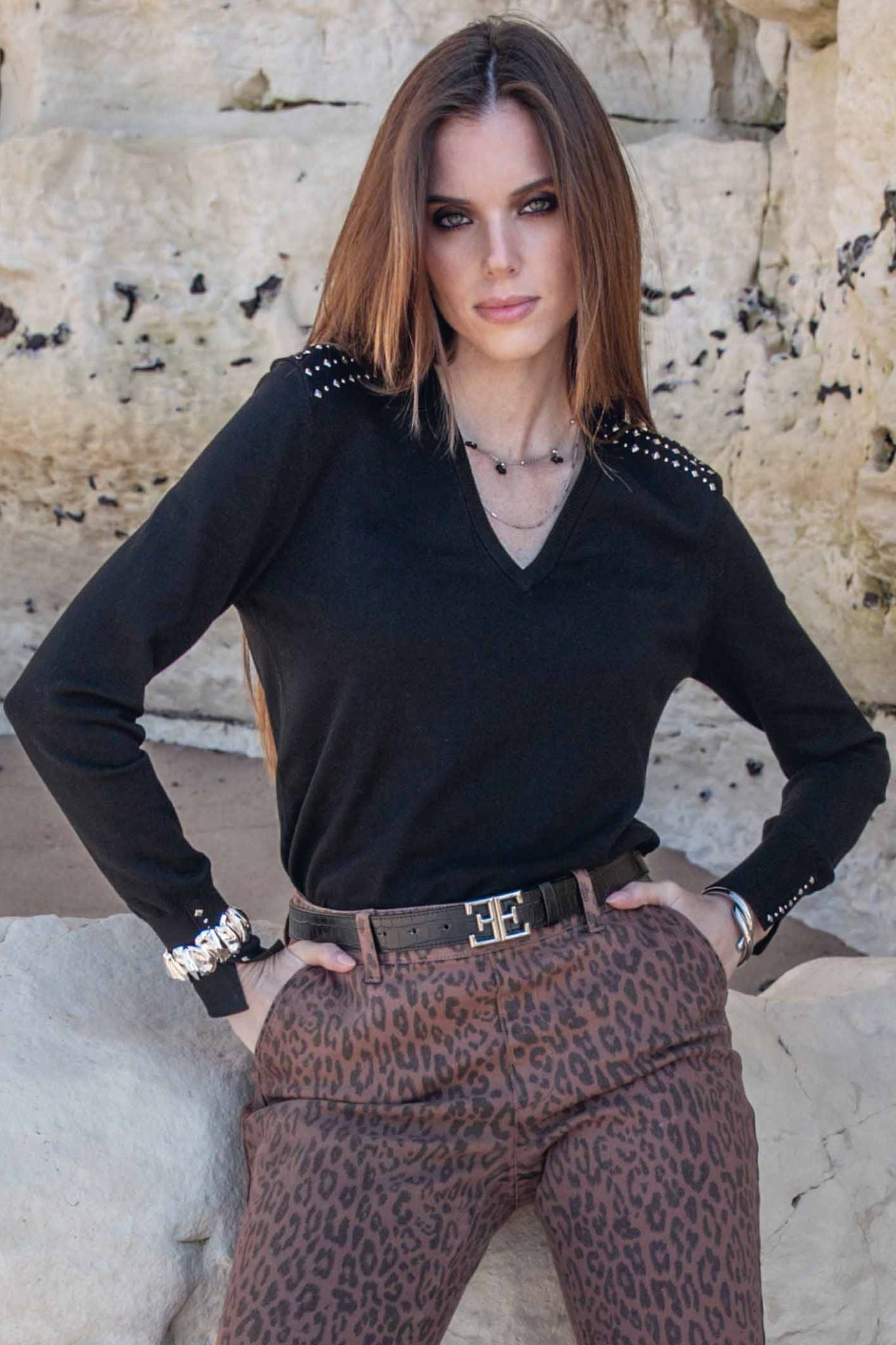 Pull clouté noir | Elora