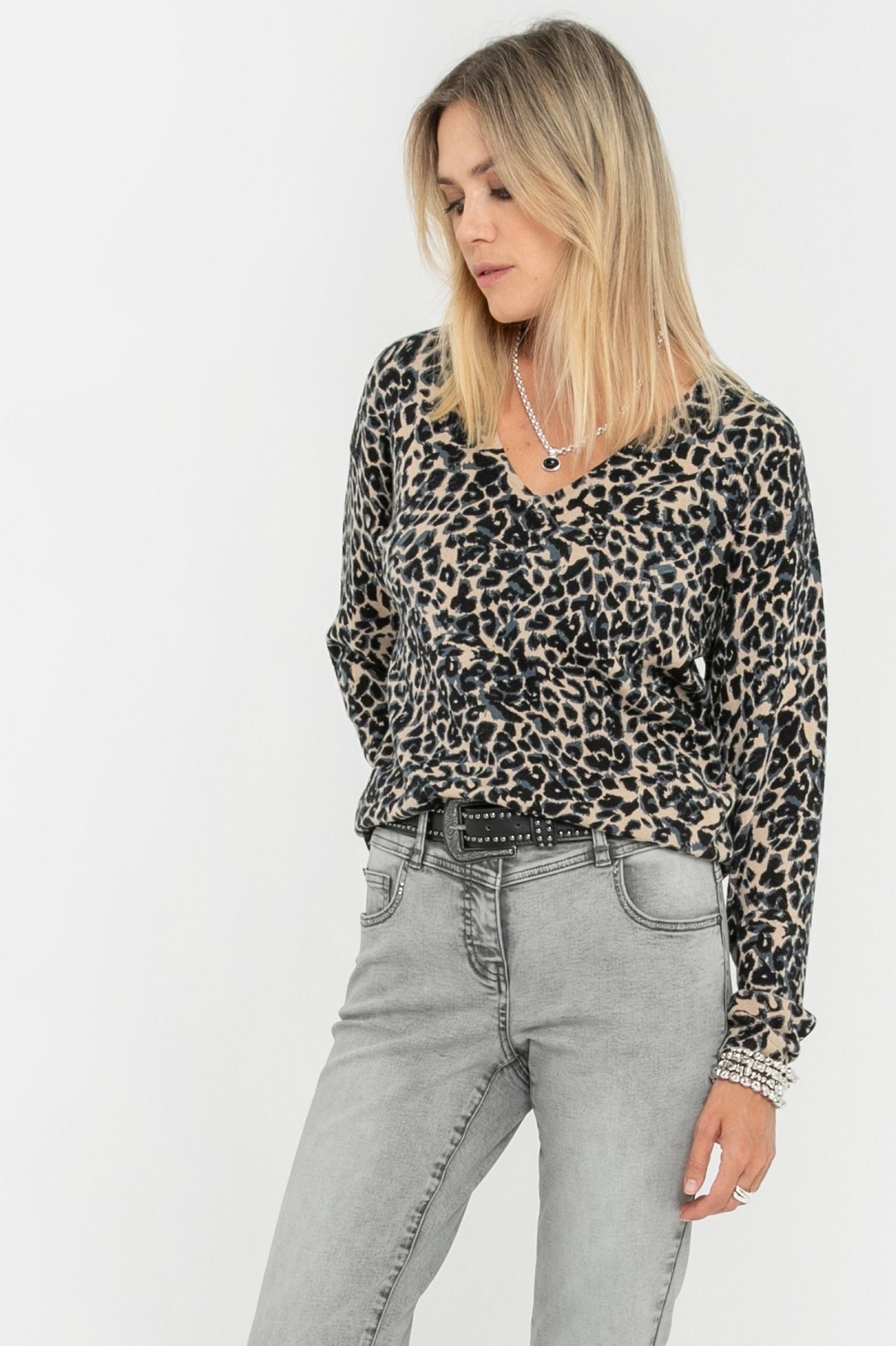 Pull col V imprimé léopard | Elora