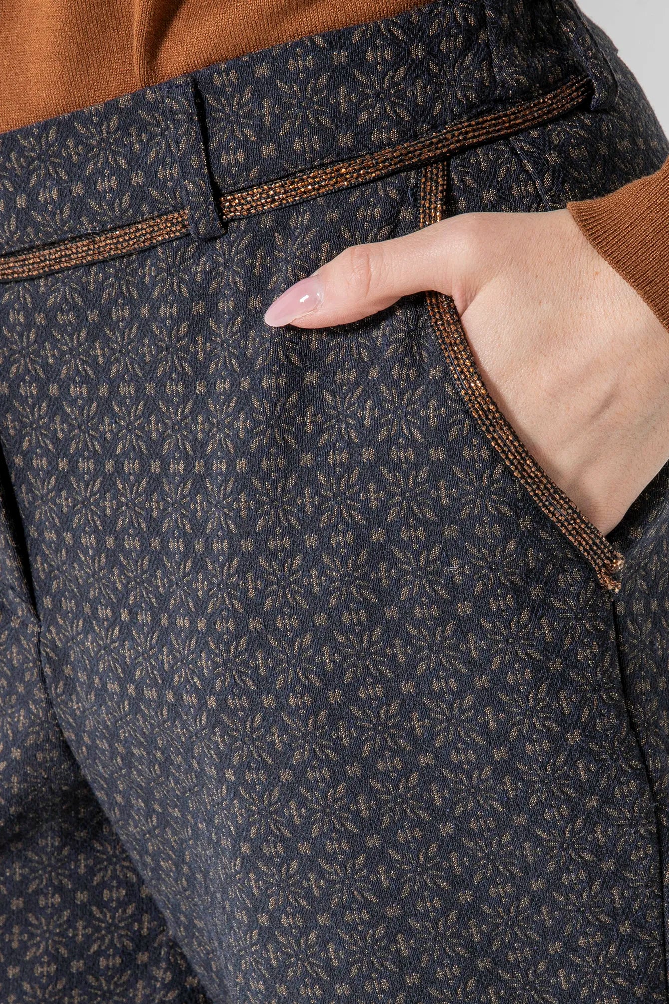Pantalon cigarette motif jacquard | Elora