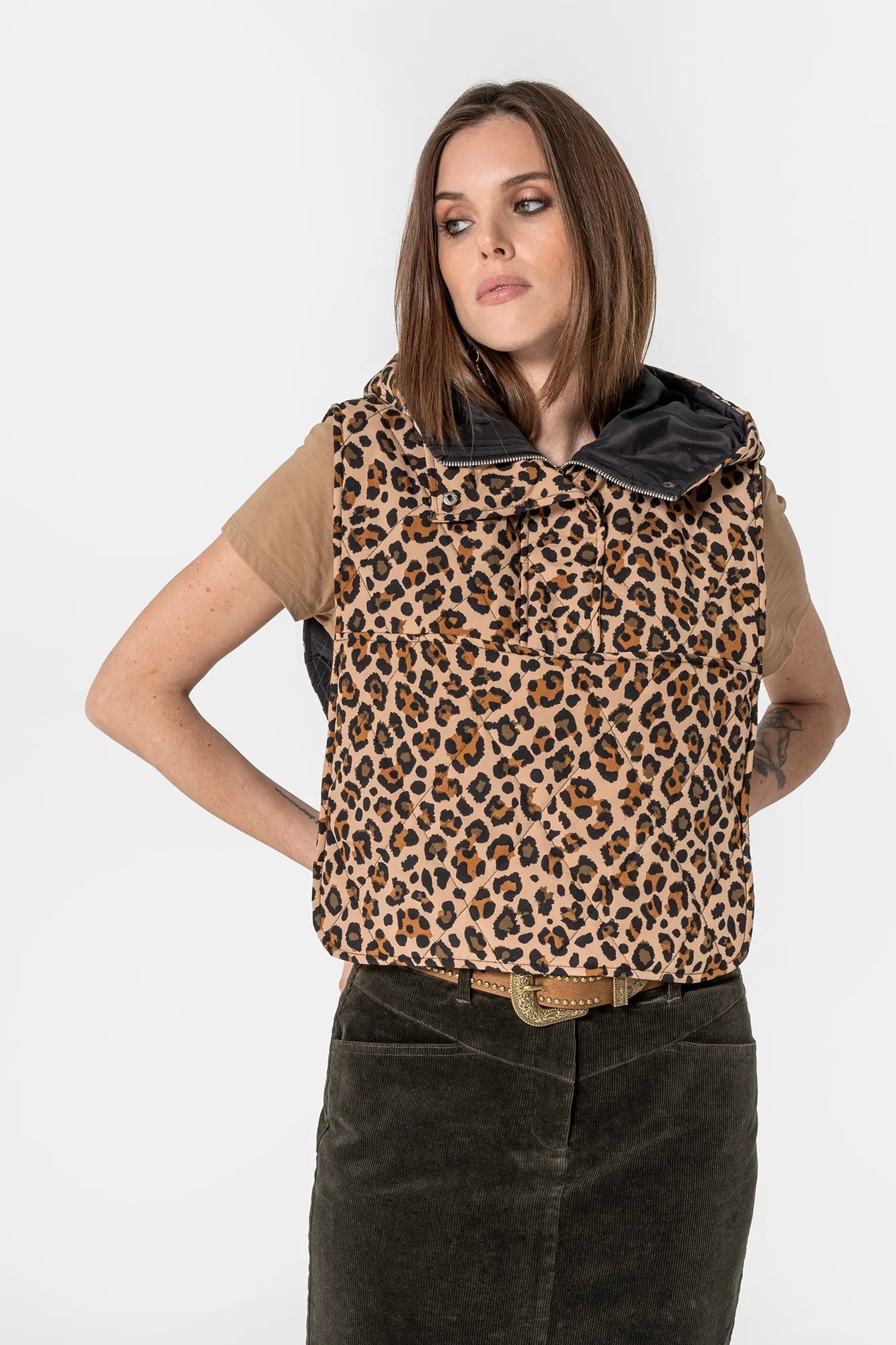 Plastron doudoune à capuche imprimé léopard | Elora