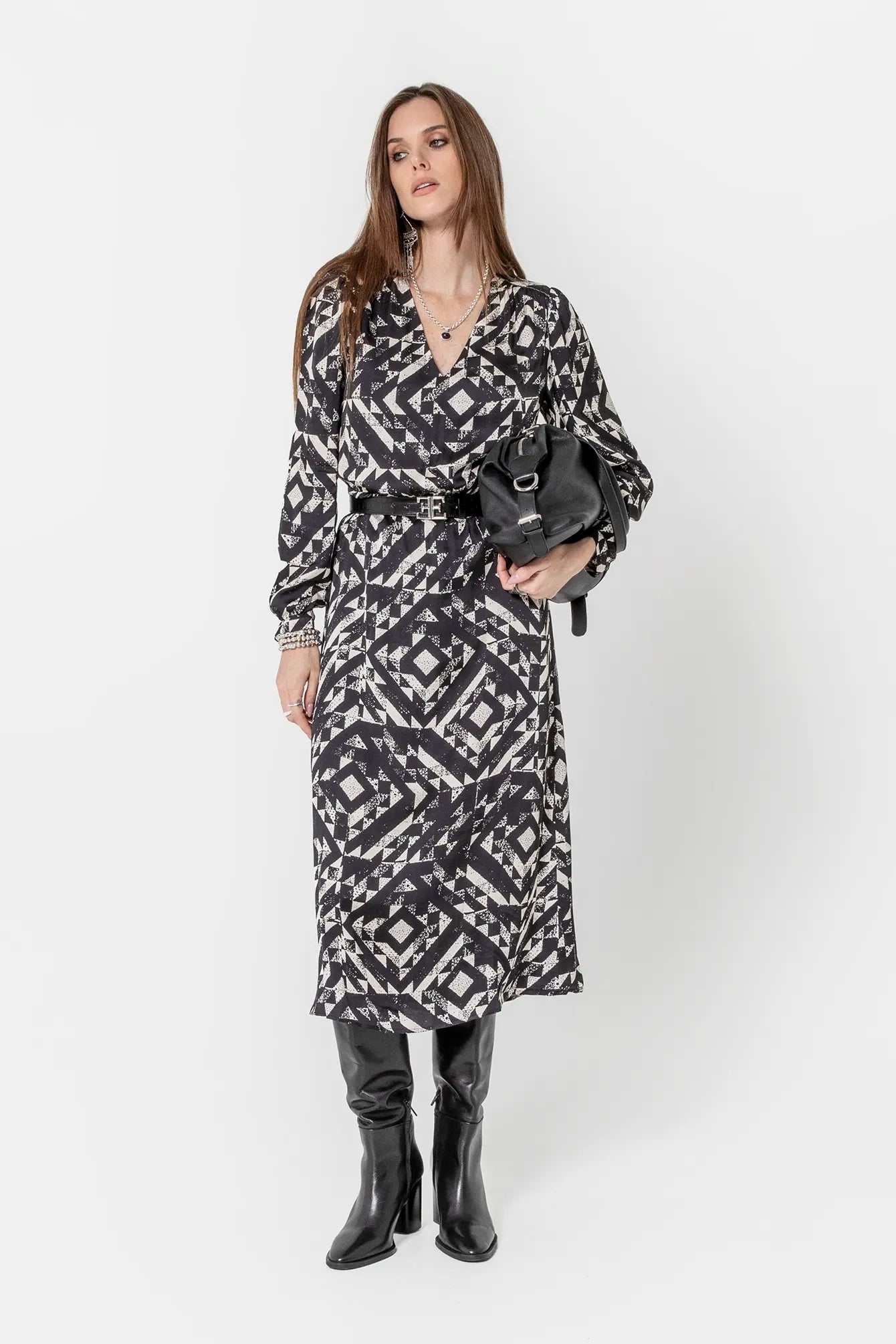 Robe longue imprimé graphique écru et noir | Elora